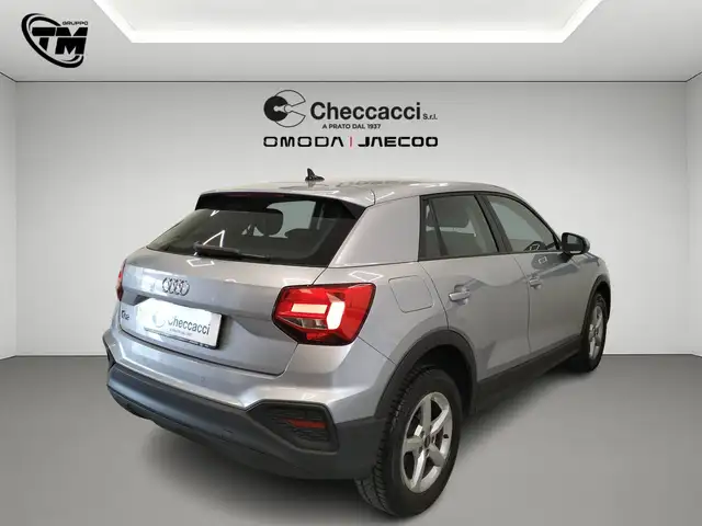 Audi Q2 view 4