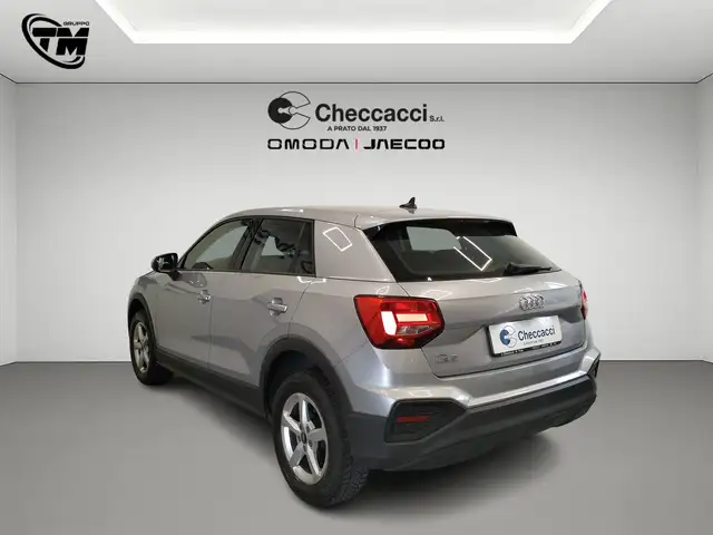 Audi Q2 view 6