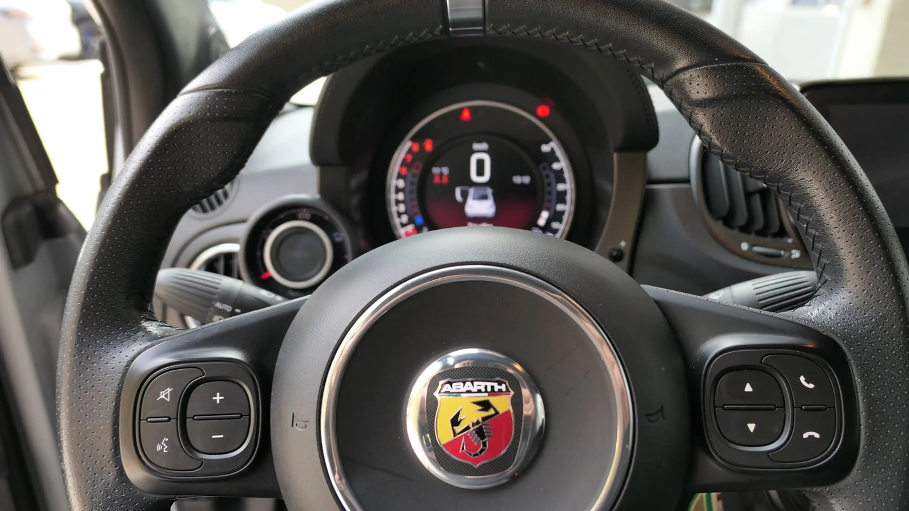 Abarth 595 Abarth 595C — photo 7