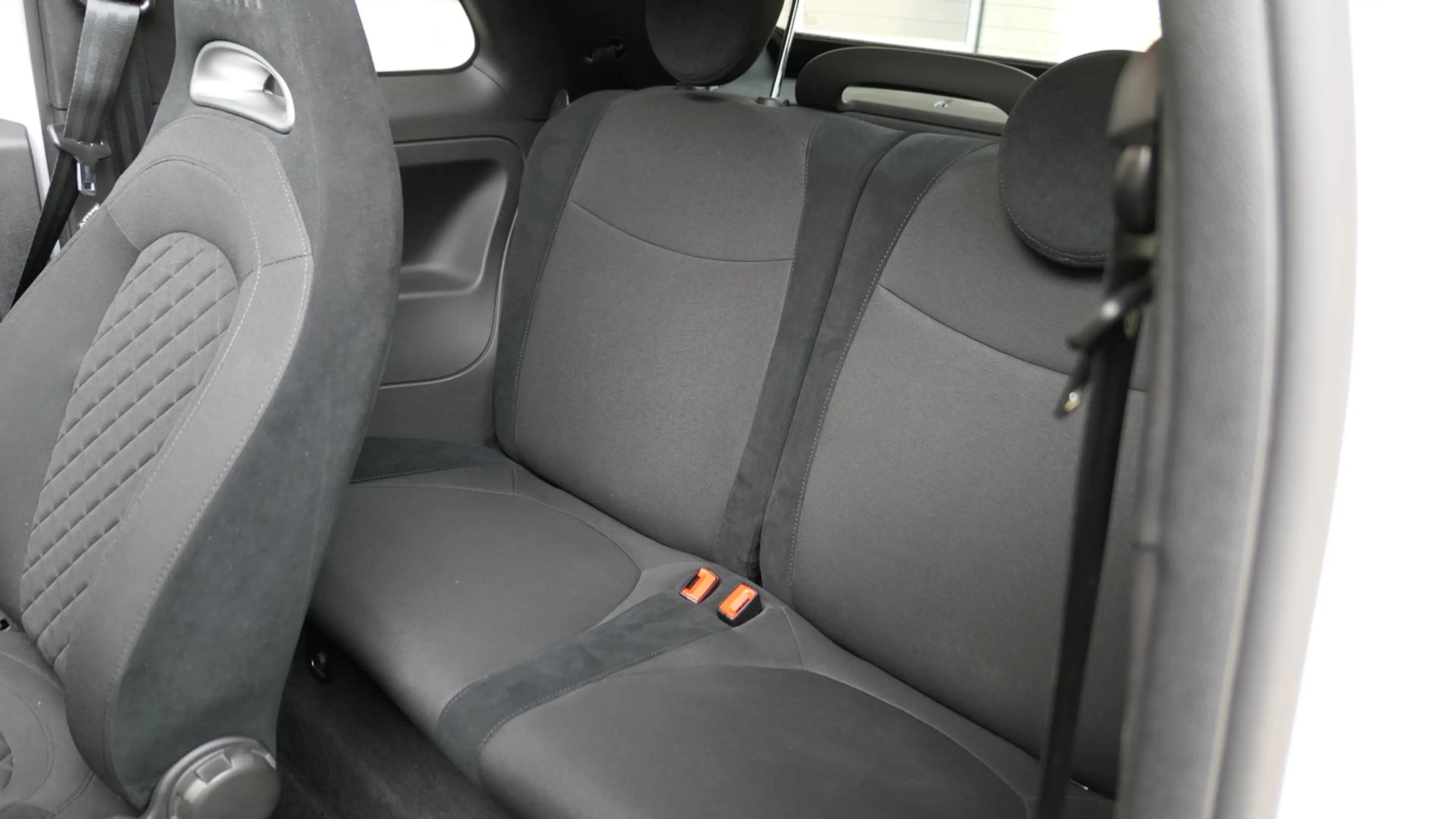 Abarth 595 Abarth 595C — photo 13