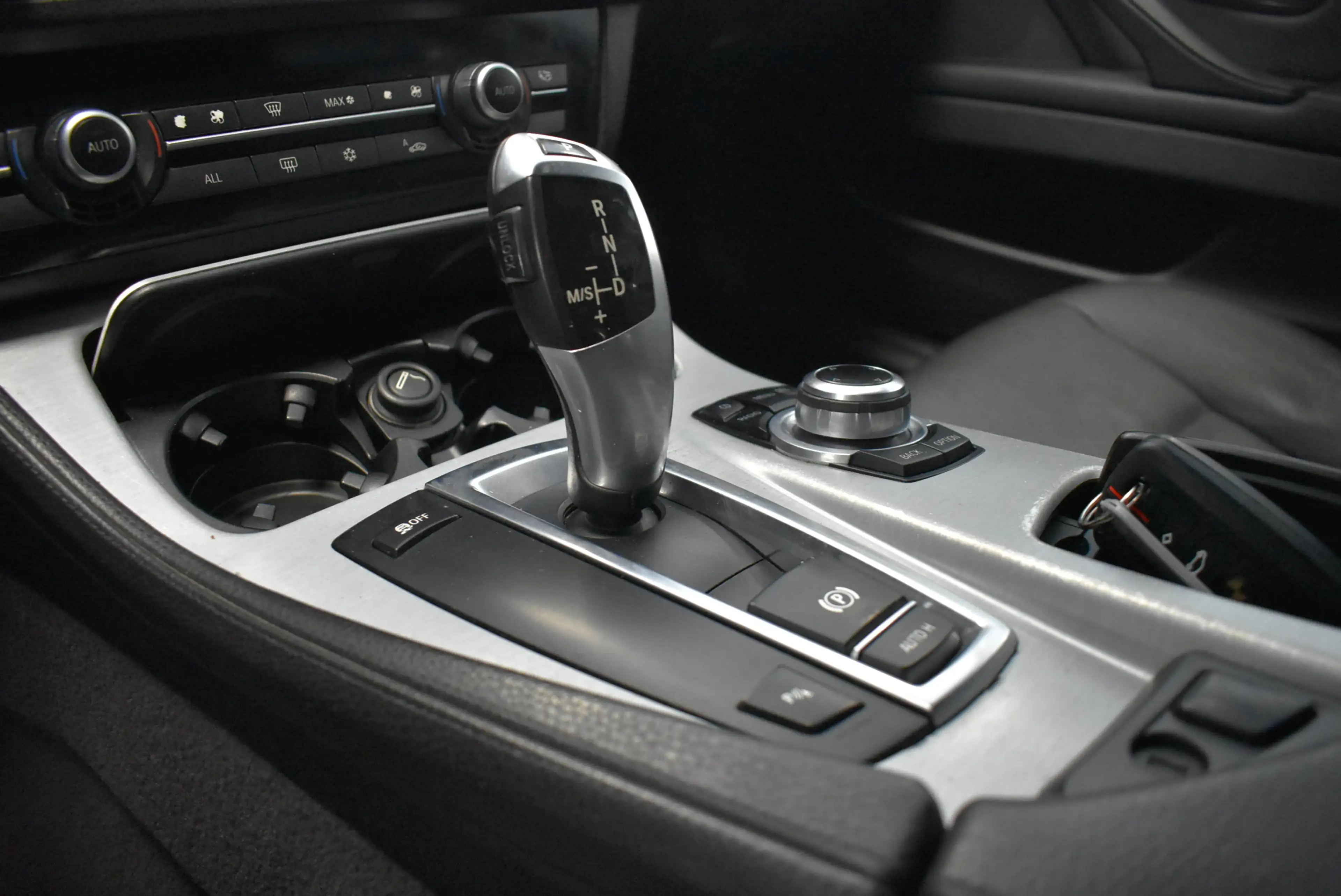 BMW 525 d Aut. Navi Leder PDC Leder Xenon Klimaaut. — photo 9