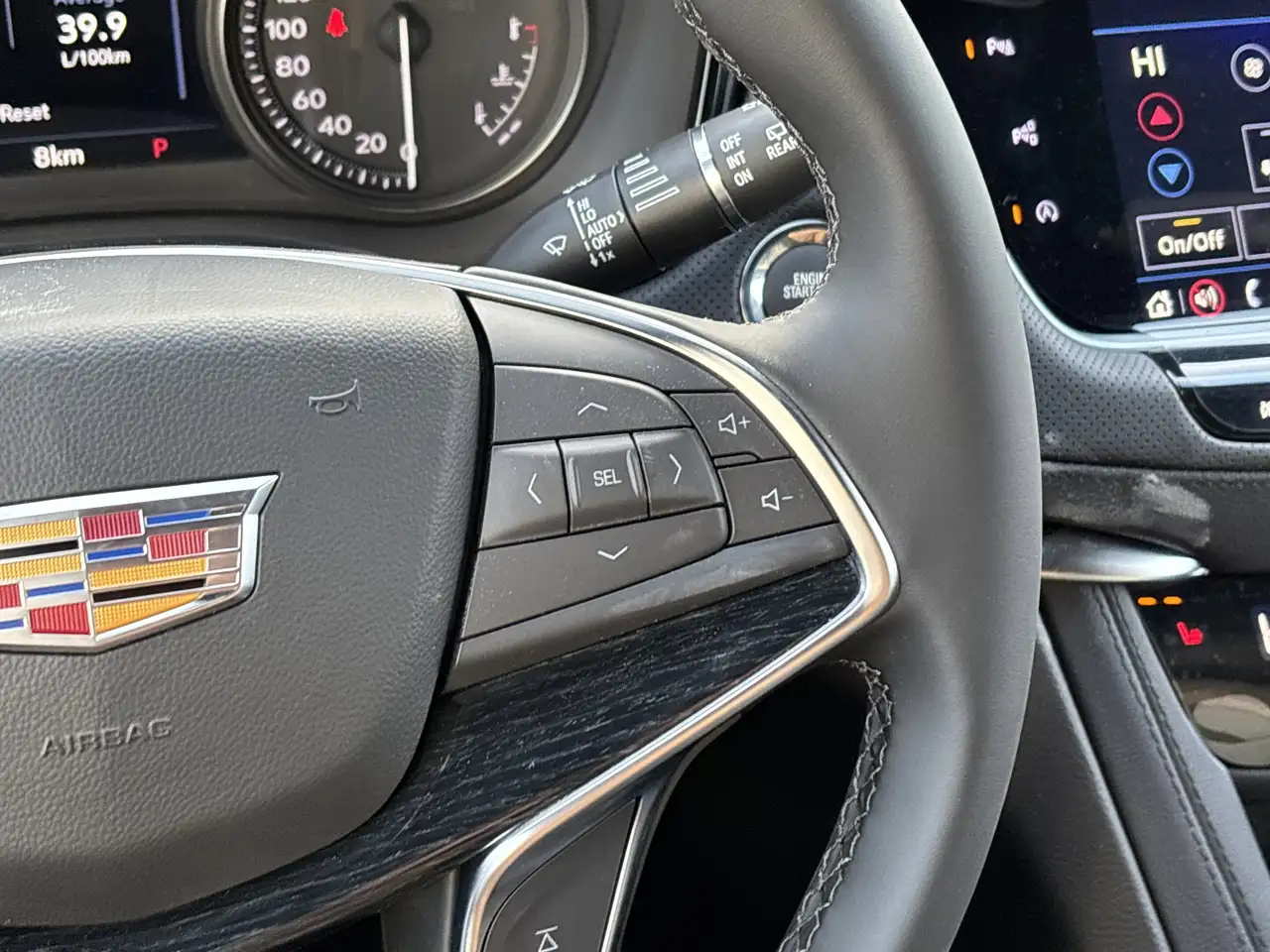 Cadillac XT5 photo Cadillac XT5