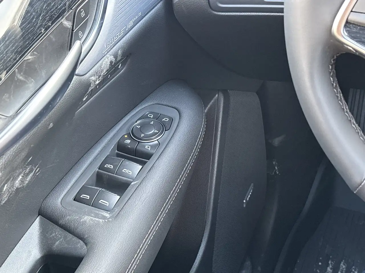 Cadillac XT5 photo Cadillac XT5