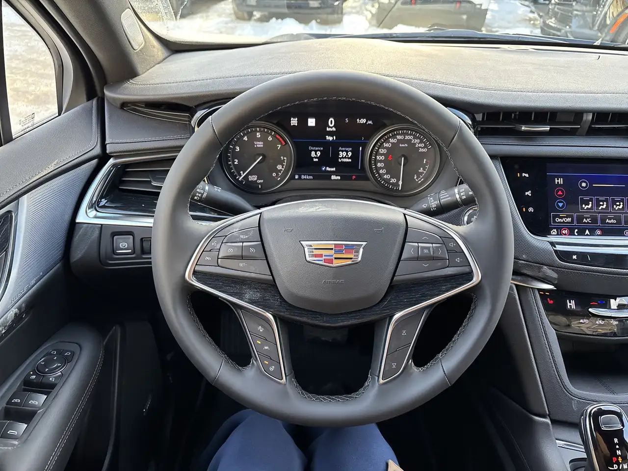 Cadillac XT5 photo Cadillac XT5