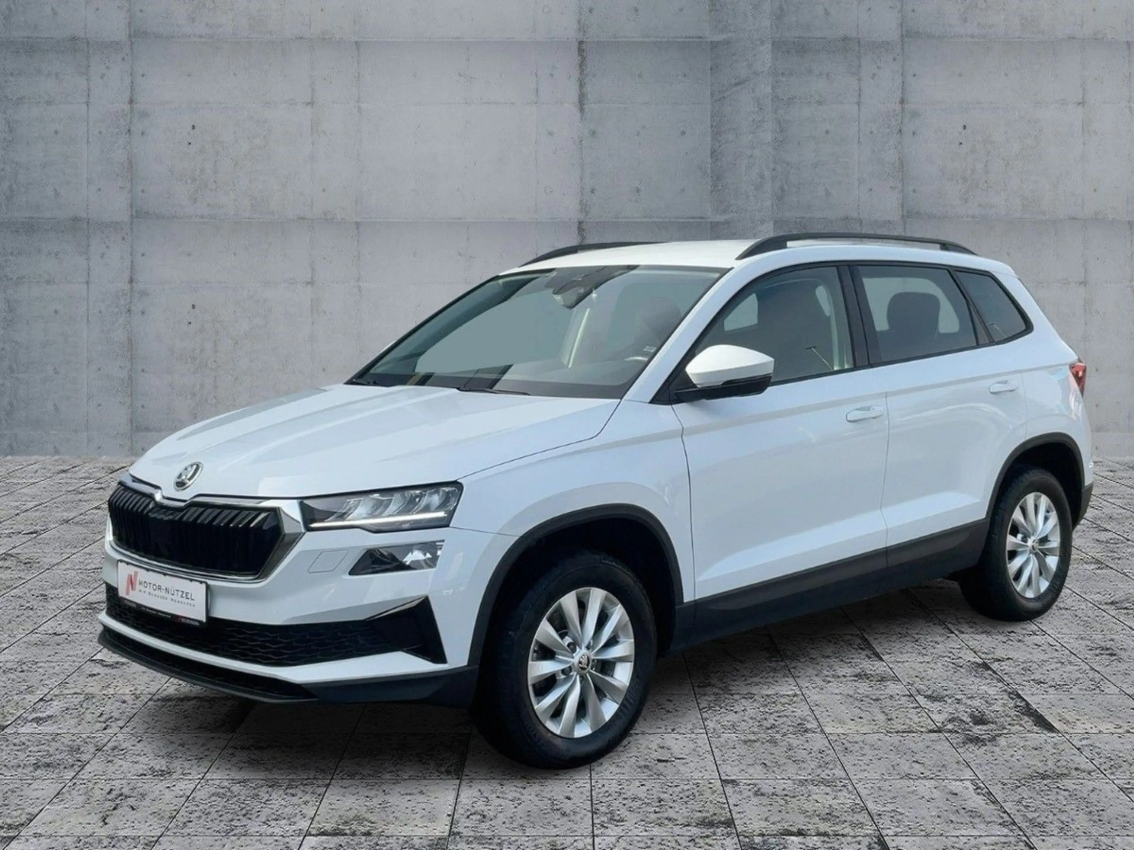 Skoda Karoq 1.5 TSI SELECTION 5JG+LED+APP+RFK+SHZ+AHK — photo 2