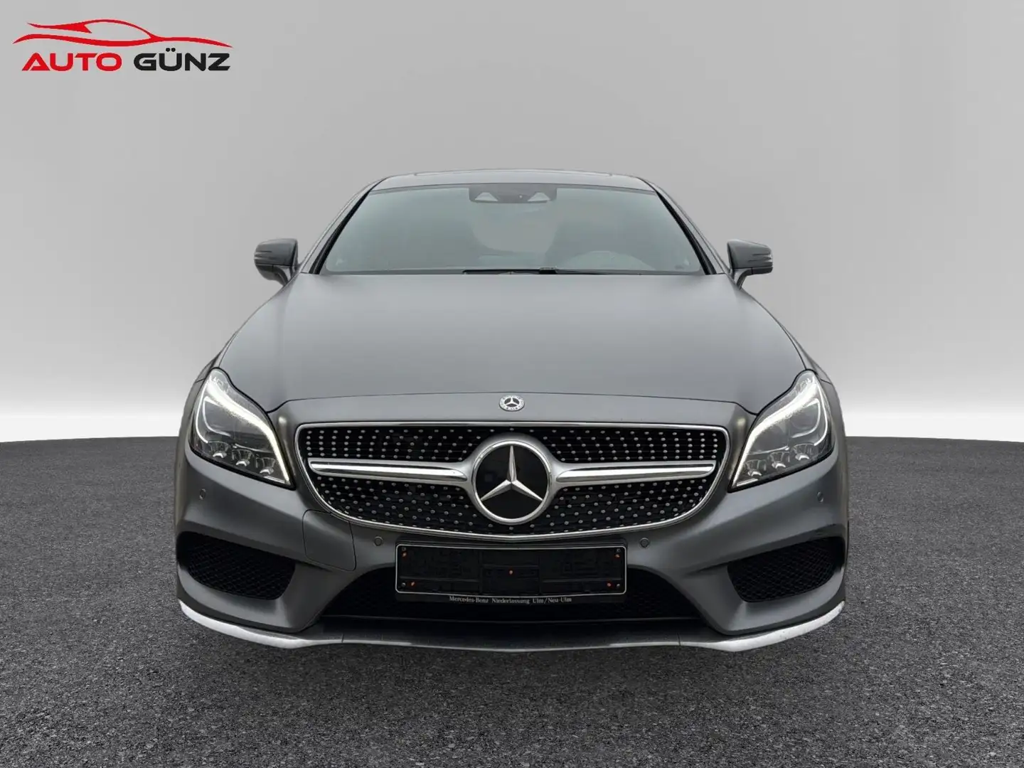 Mercedes-Benz CLS 350 d 4Matic AMG Line Aut. Final Edition Grau - 2