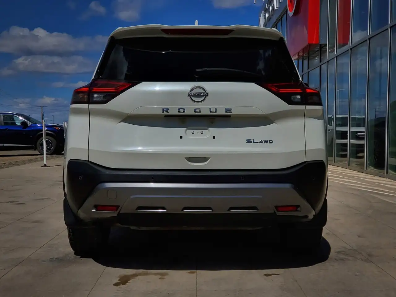 Nissan Rogue снимка Nissan Rogue
