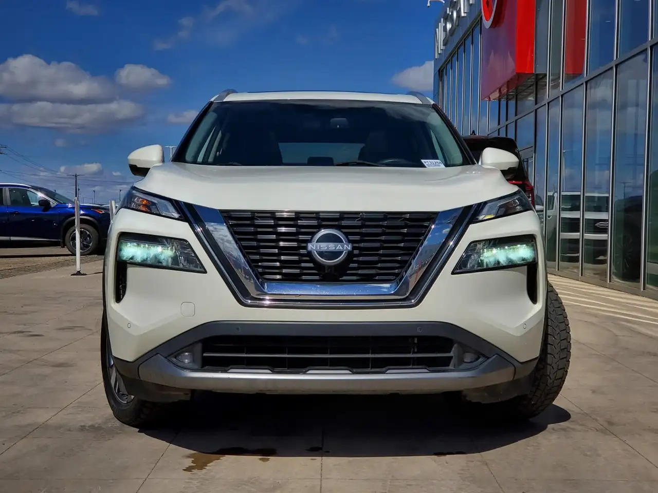 Nissan Rogue снимка Nissan Rogue