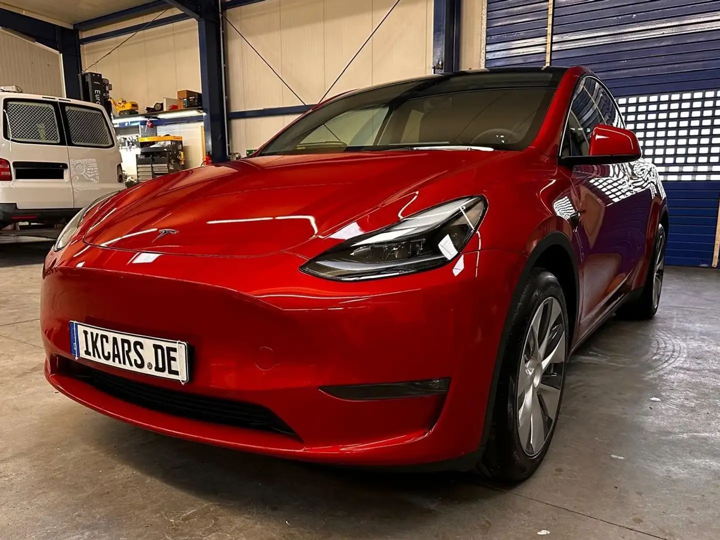 Tesla Model Y Long Range Dual AWD 19" FACELIFT Червоний - 2