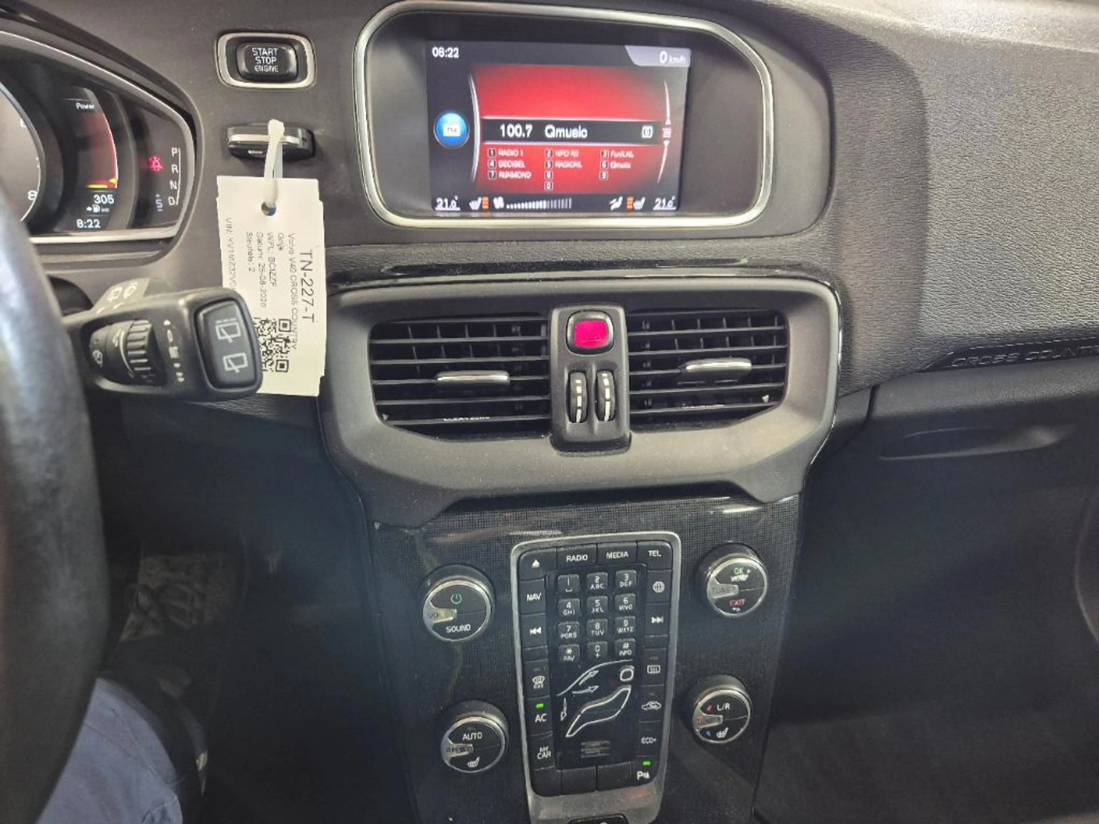 Volvo V40 Cross Country 1.5 T3 Dynamic Edition / NL PRIJS 11000 — photo 9