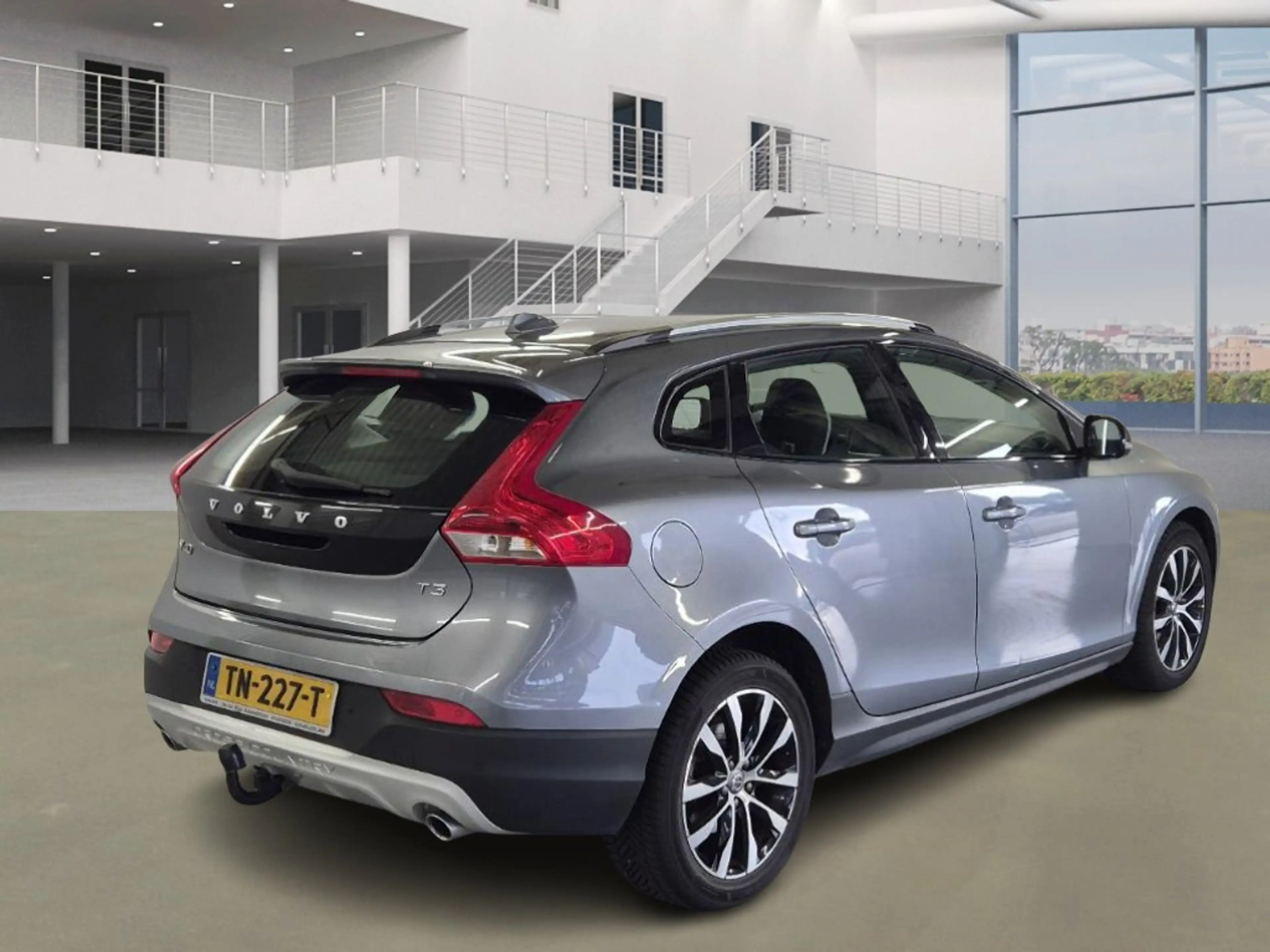 Volvo V40 Cross Country 1.5 T3 Dynamic Edition / NL PRIJS 11000 — photo 4