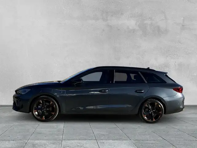 Cupra Leon view 2