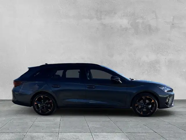 Cupra Leon view 6