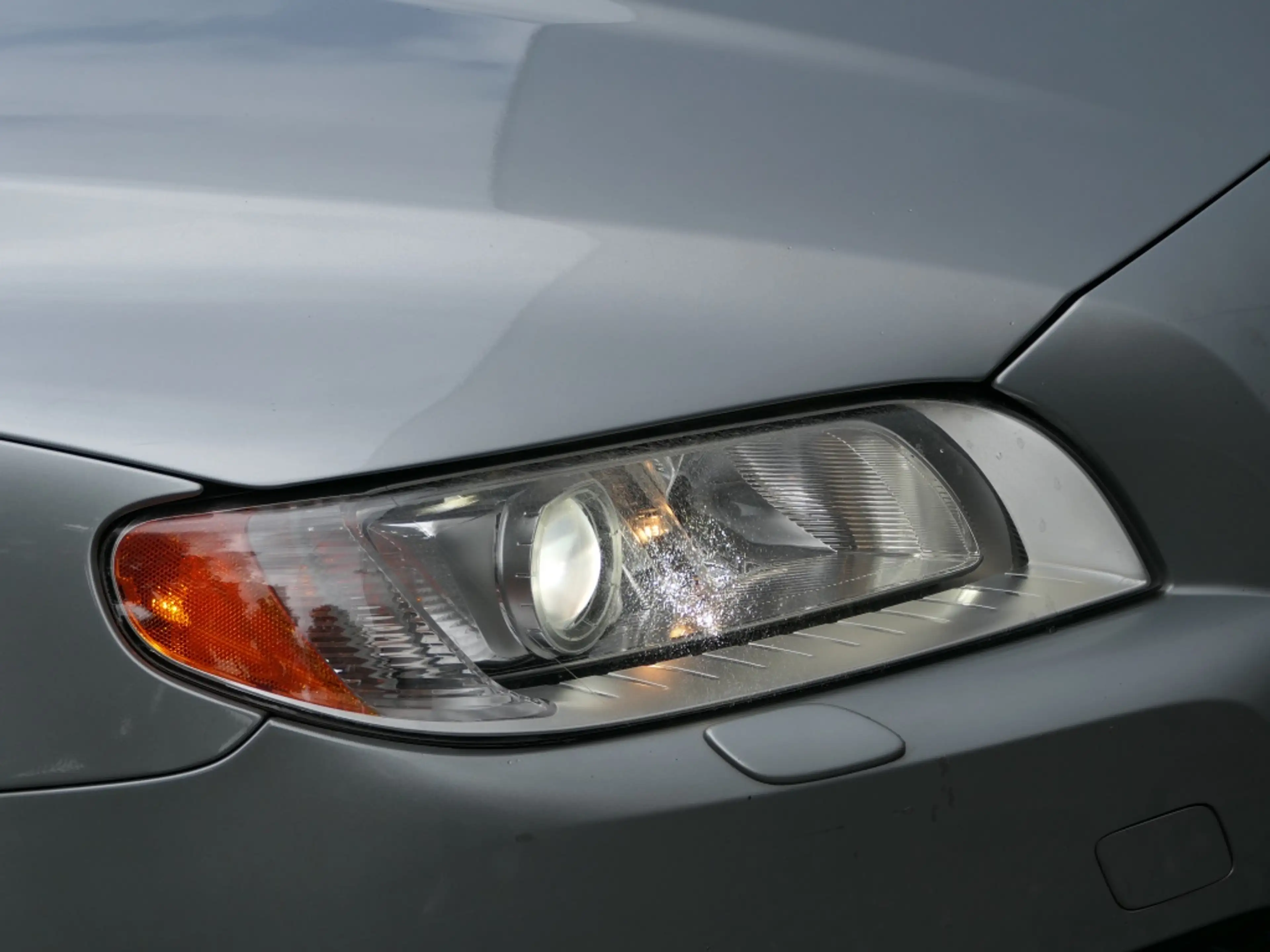 Volvo V70 1.6 T4 Lim. Edition Xenon / Navi / Leer — photo 17
