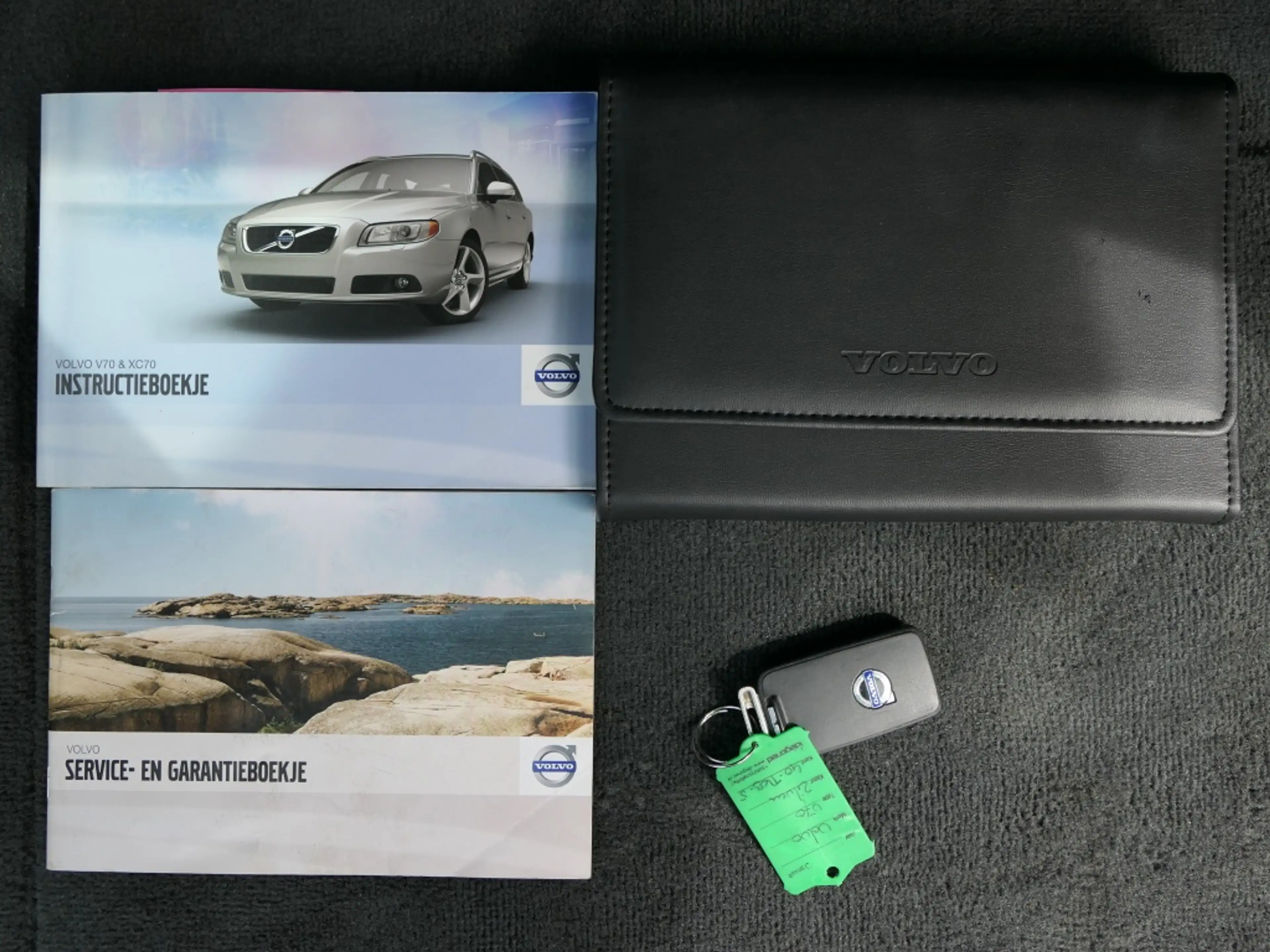 Volvo V70 1.6 T4 Lim. Edition Xenon / Navi / Leer — photo 4
