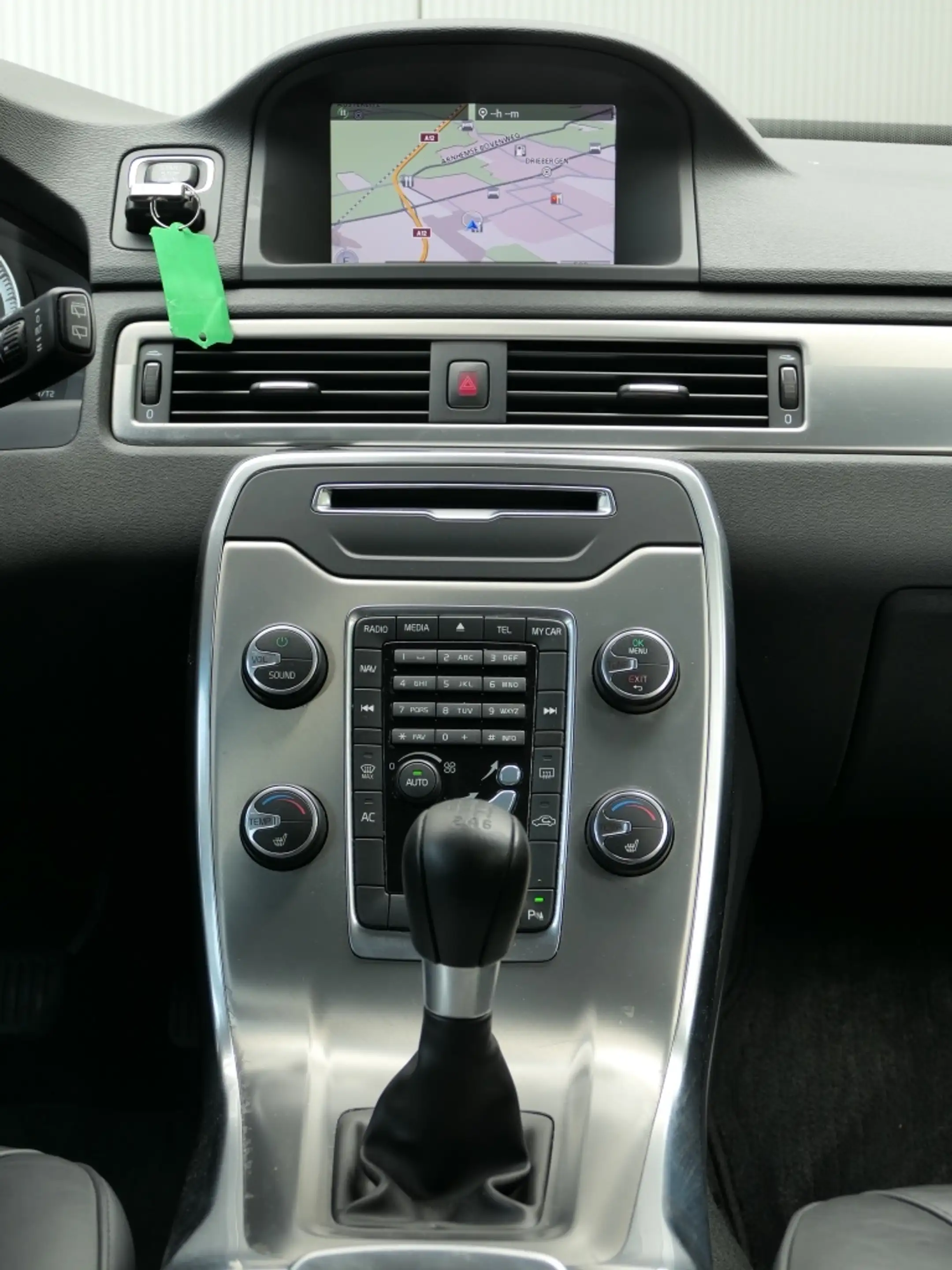 Volvo V70 1.6 T4 Lim. Edition Xenon / Navi / Leer — photo 21