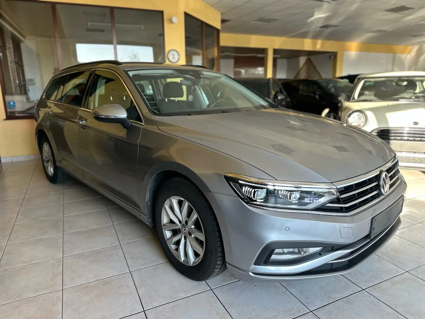 Volkswagen Passat Variant 1.5 TSI OPF Elegance - 1