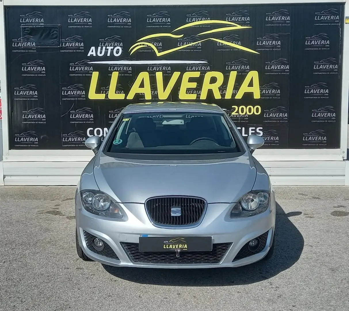 SEAT Leon 1.4 TSI Style Grau - 2