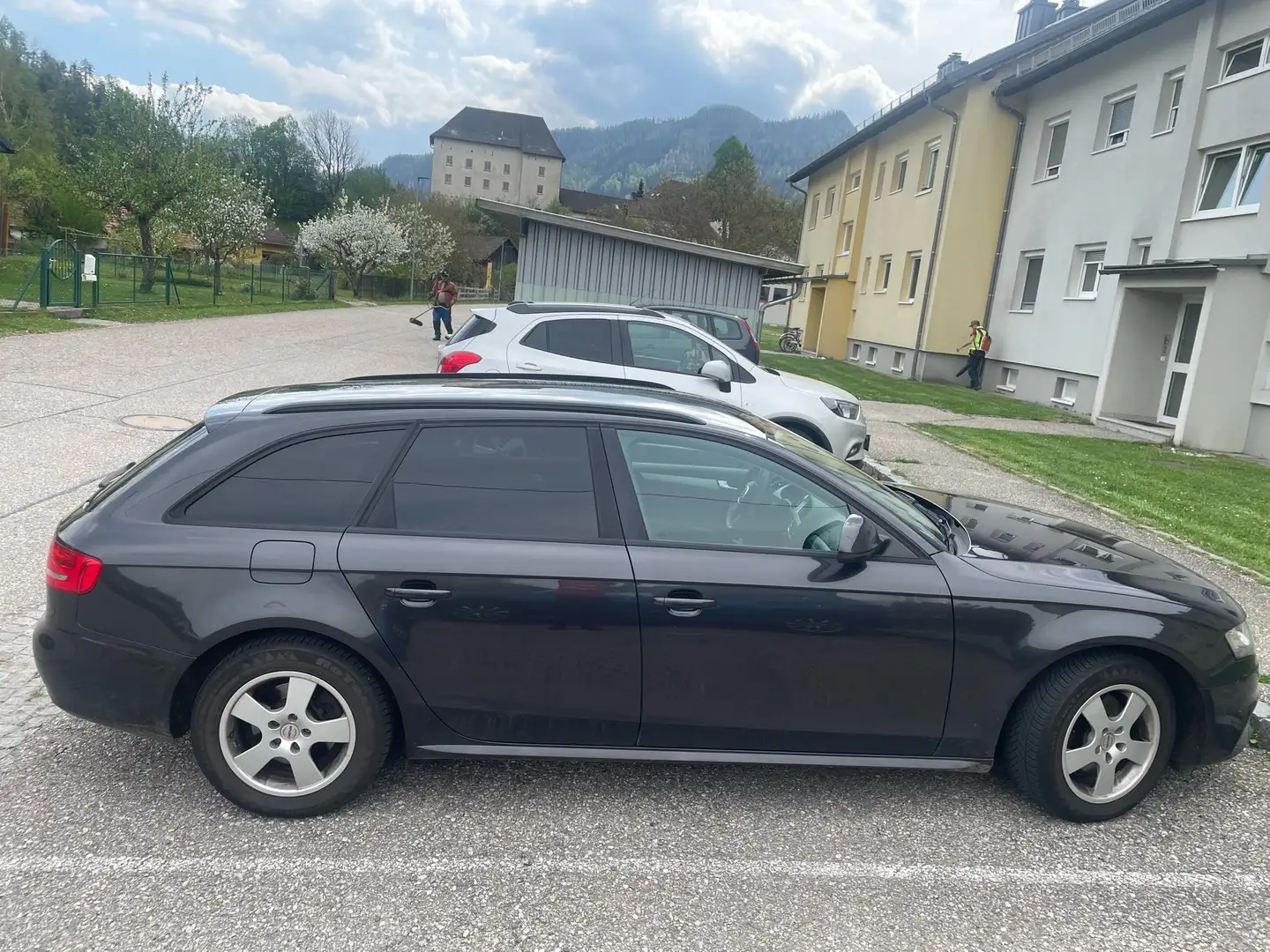 Audi A4 Avant 1,8 TFSI Schwarz - 1