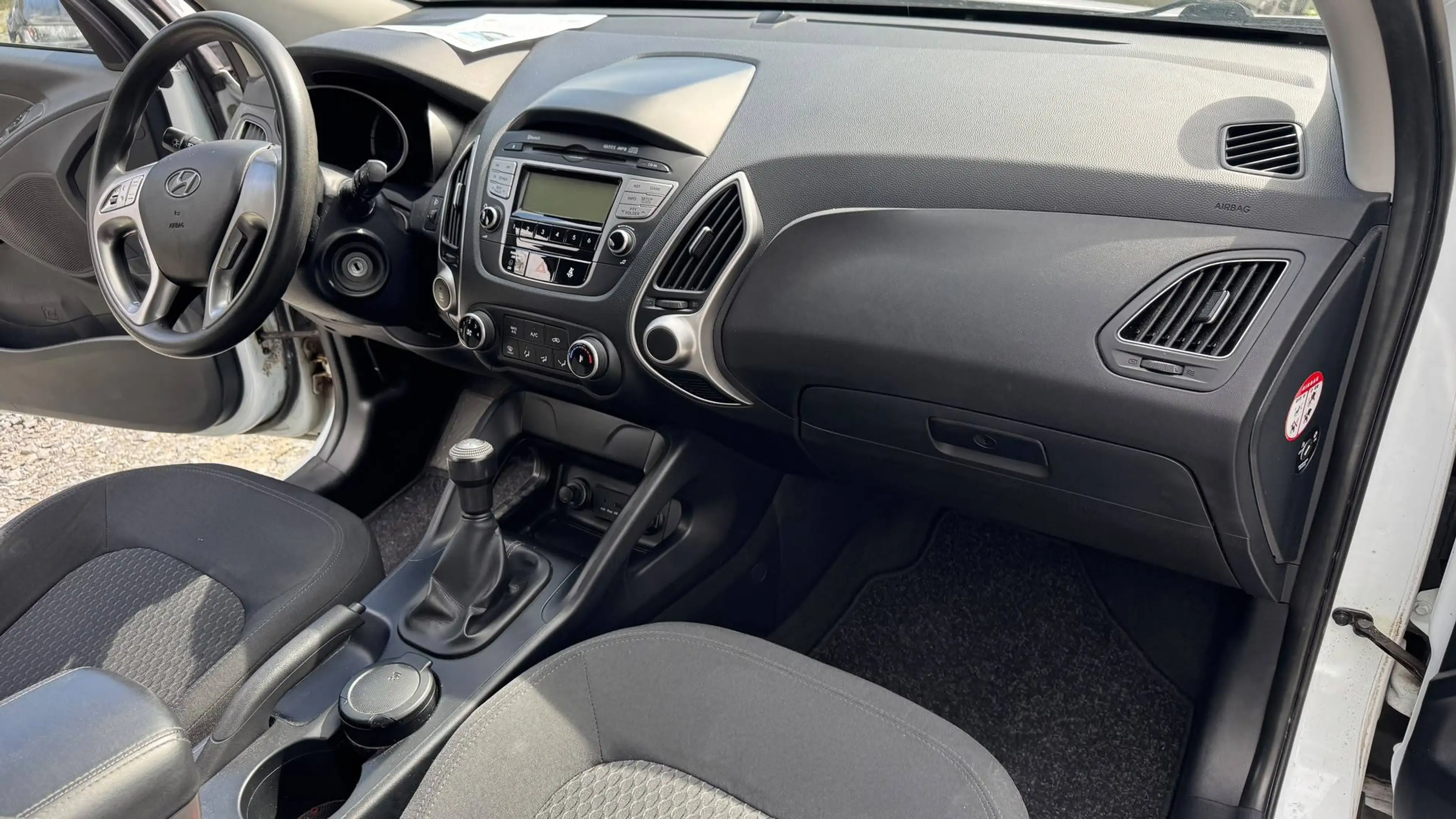 Hyundai iX35 Comfort 2WD*2.Hand*Klima*USB* — photo 14