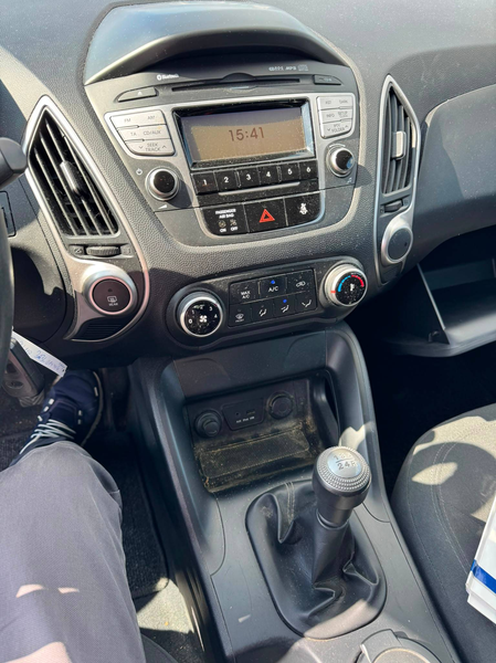 Hyundai iX35 Comfort 2WD*2.Hand*Klima*USB* — photo 8