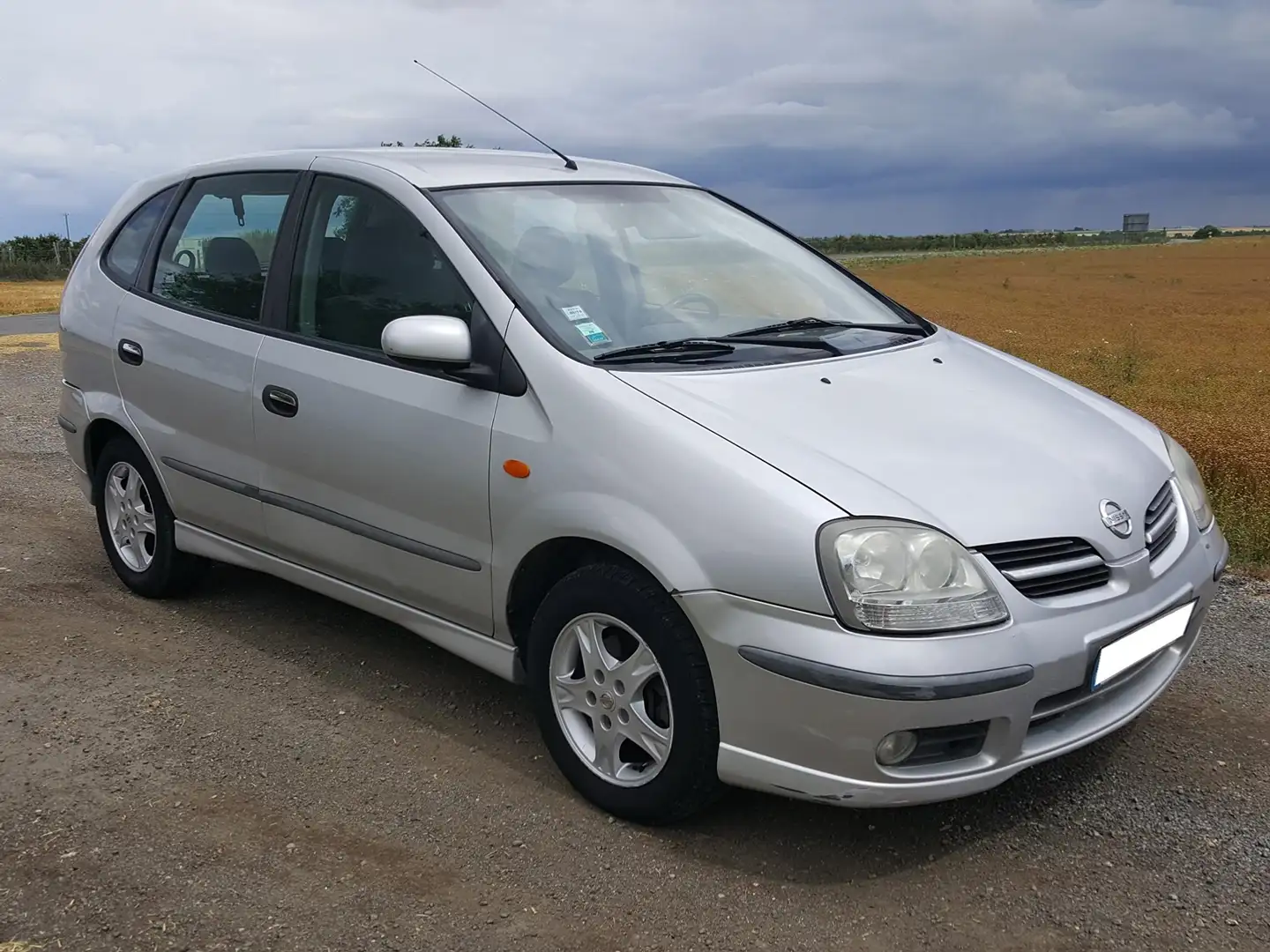 Nissan Almera Tino 2.2 DCI 112 ACENTA GPS Grau - 2