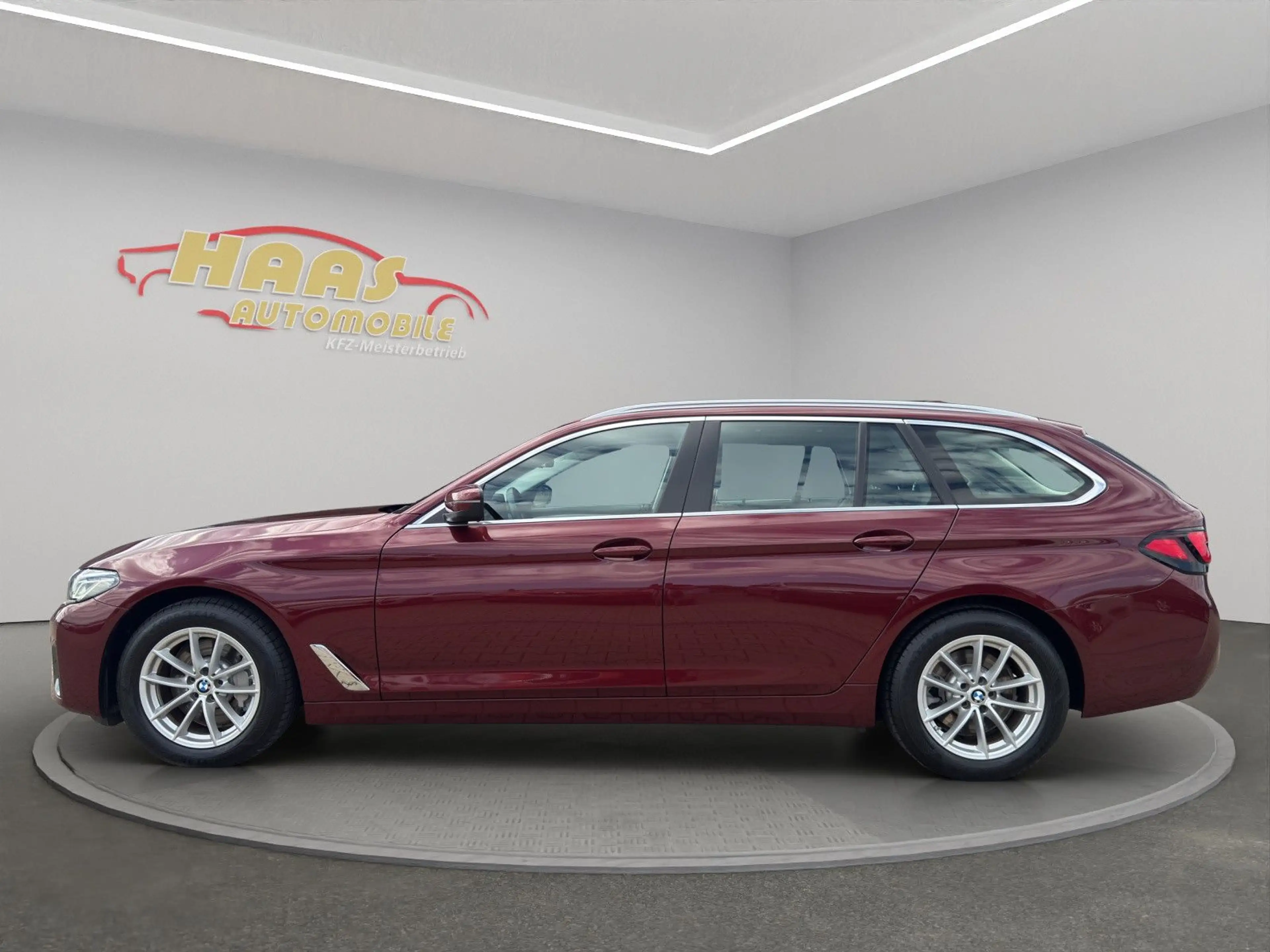 BMW 530 5 Touring 530 i xDrive *Laser*HUD*Leder*ACC* — photo 8