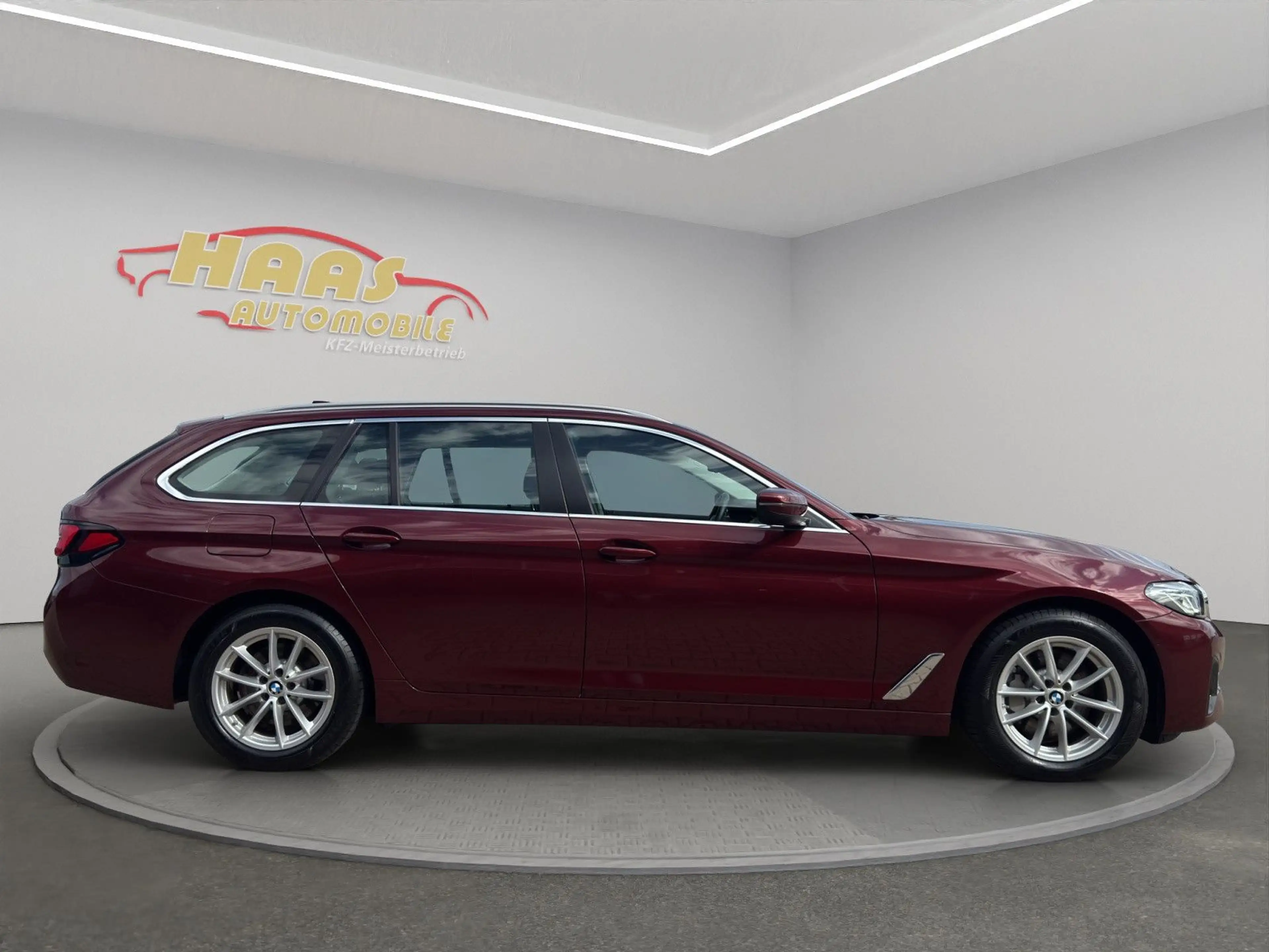 BMW 530 5 Touring 530 i xDrive *Laser*HUD*Leder*ACC* — photo 4