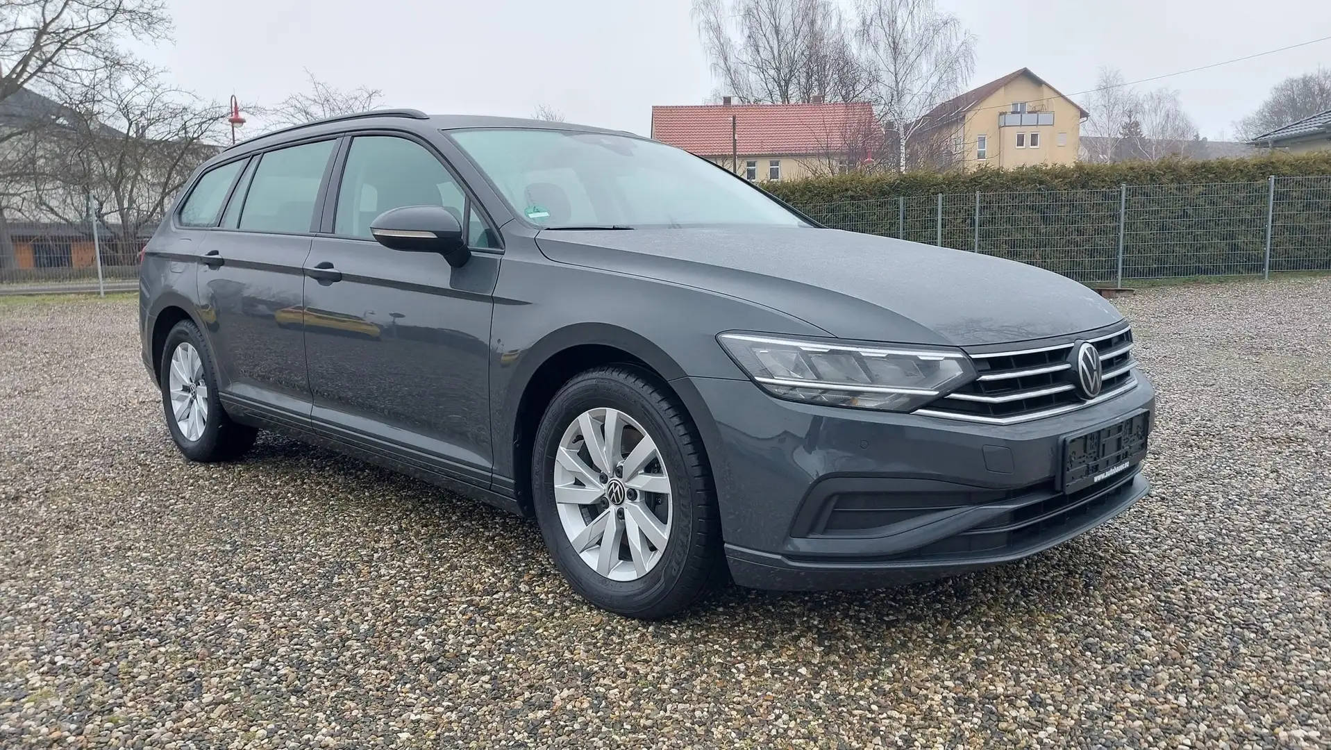 Volkswagen Passat Variant 2.0 TDI Klima Navi LED Gris - 2