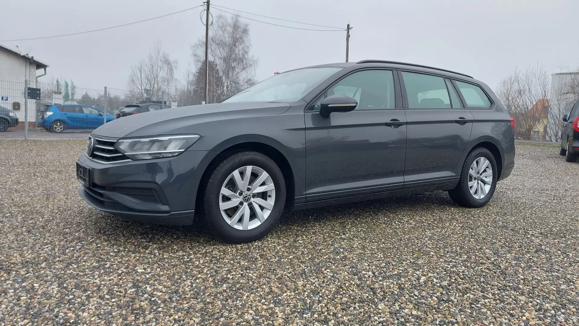 Volkswagen Passat Variant 2.0 TDI Klima Navi LED Grau - 1