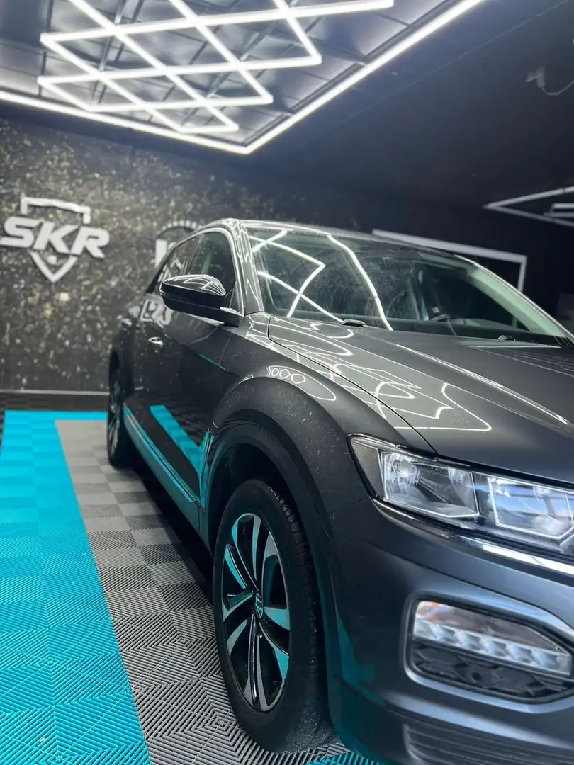 Volkswagen T-Roc United/2HND/SHZ/NAVI Grau - 2