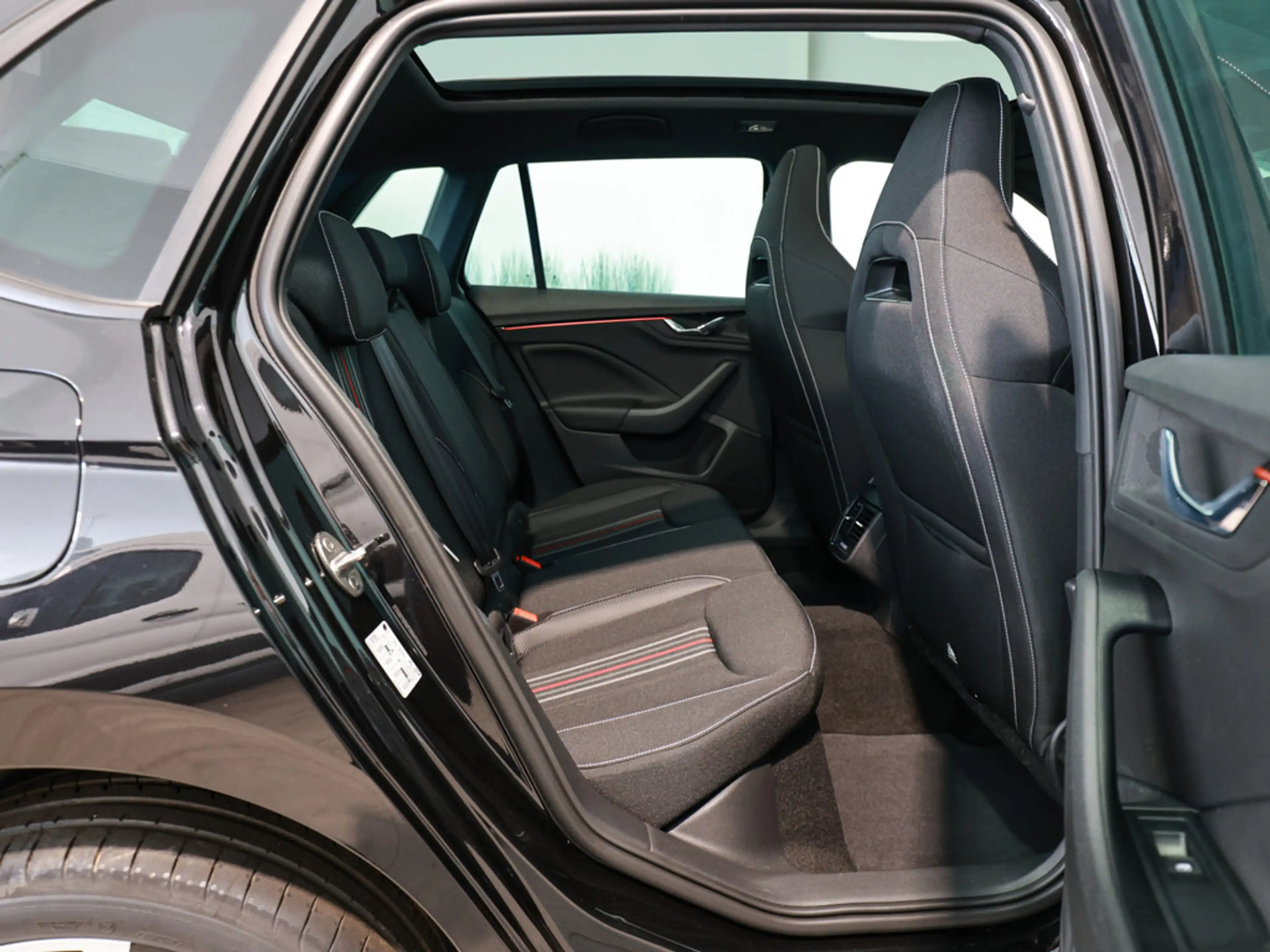 Skoda Kamiq Monte Carlo 1.0l TSI -EU-Import 37% u.U — photo 4