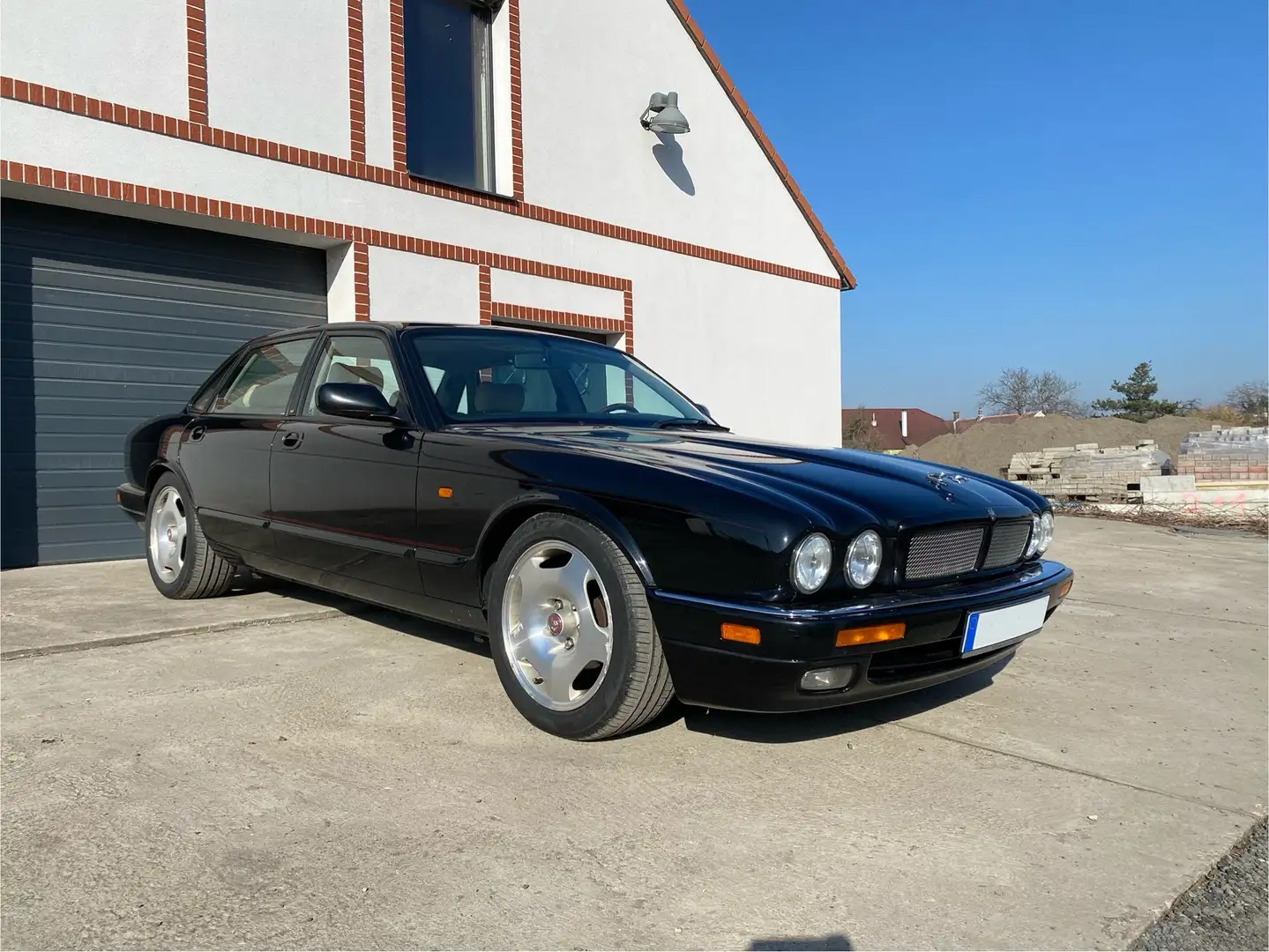 Jaguar XJR 4.0 Handschalter LHD  (einer von 160stk.) - 1