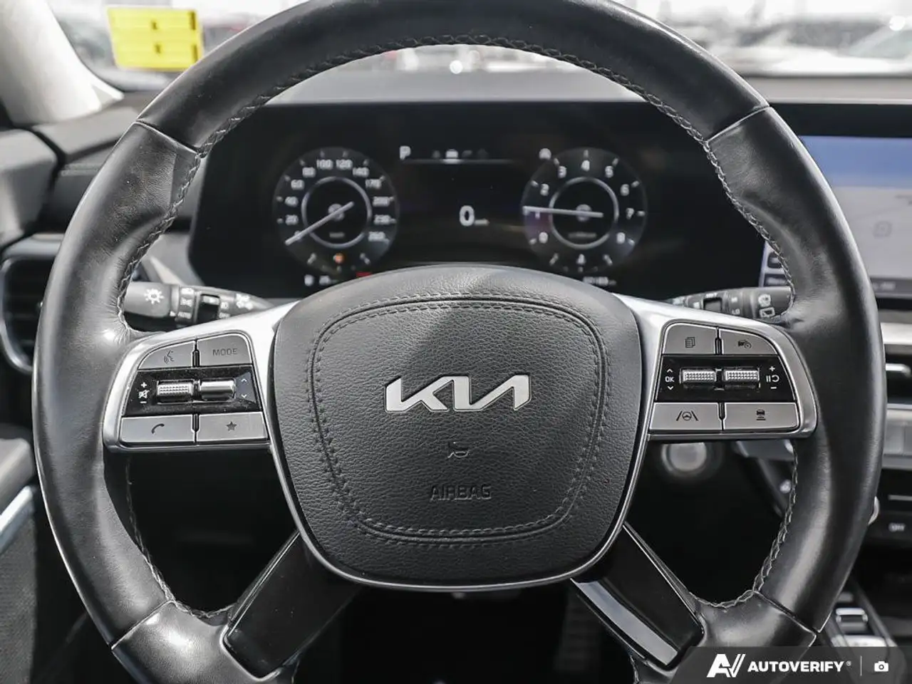 Kia Telluride снимка Kia Telluride