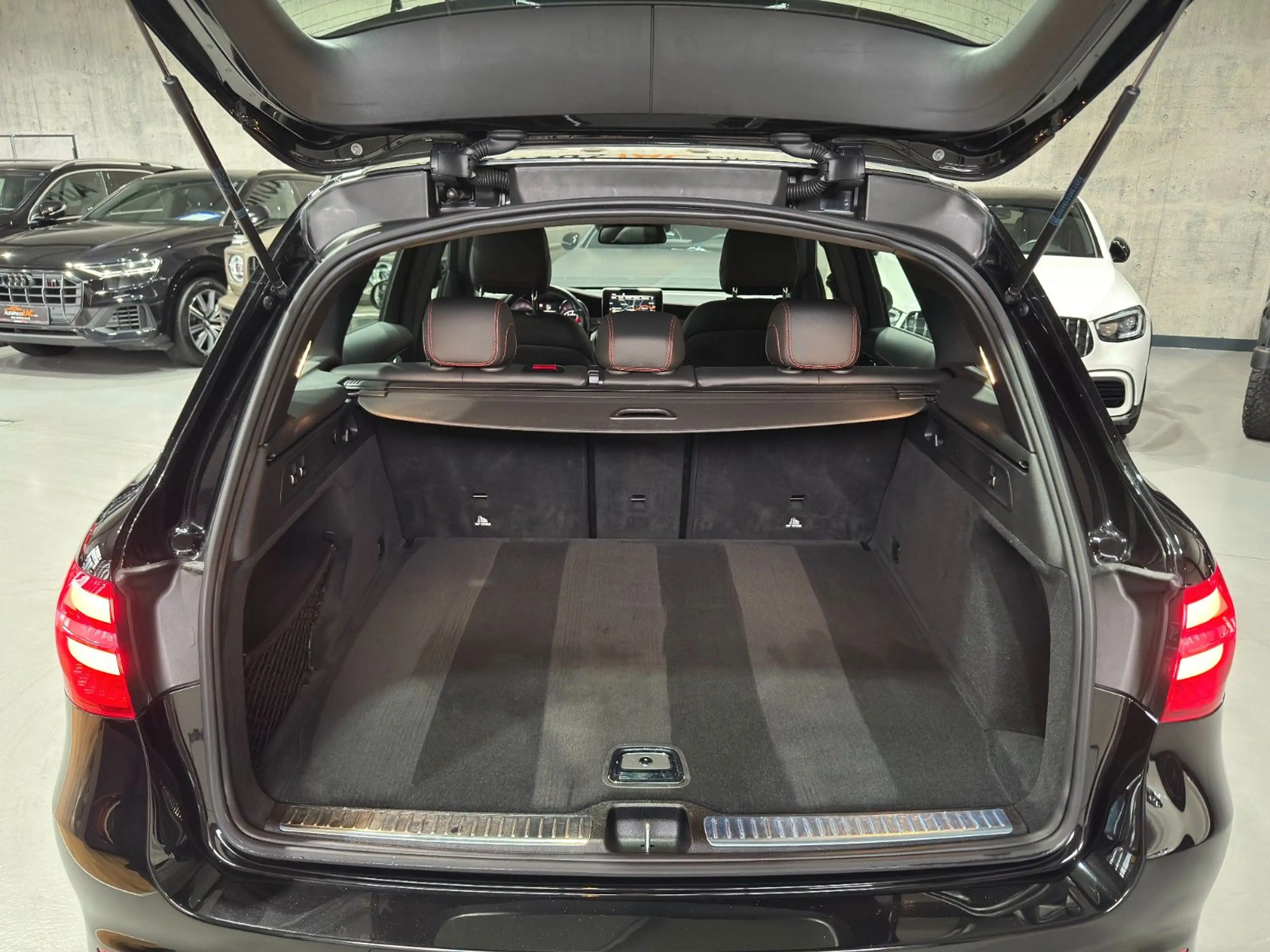 Mercedes-Benz GLC 43 AMG GLC 43/AMG/4Matic/PANO/AHK/LED/RFK/ACC/ — photo 4
