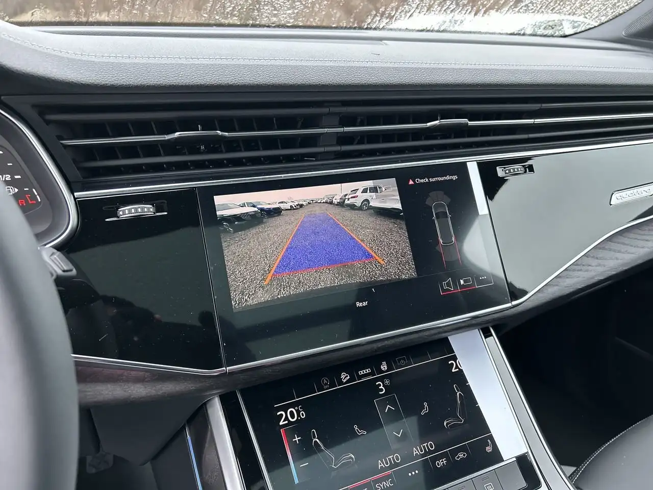 Audi Q7 снимка Audi Q7