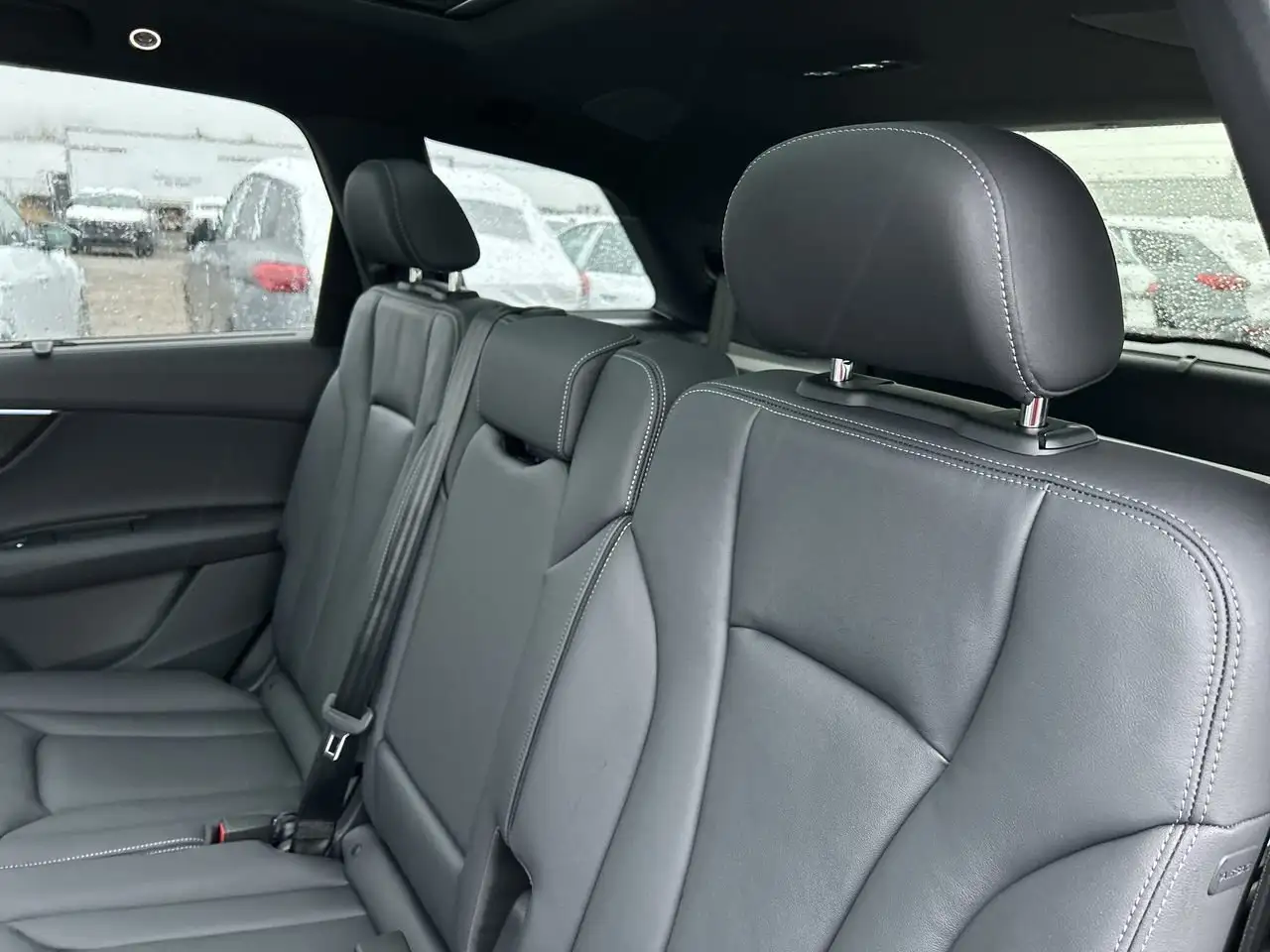 Audi Q7 снимка Audi Q7