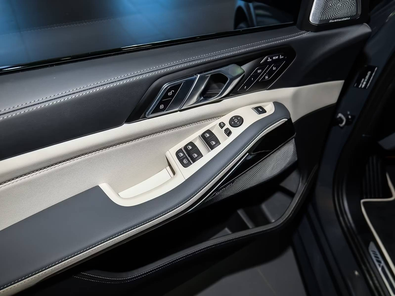 BMW X7 xDrive 40 d M Sport — photo 15