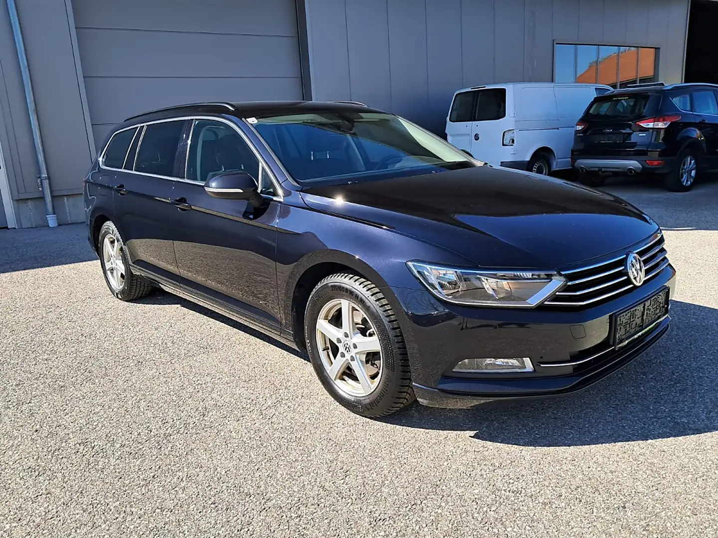 Volkswagen Passat Variant Comfortline 2,0 TDI SCR DSG Schwarz - 1