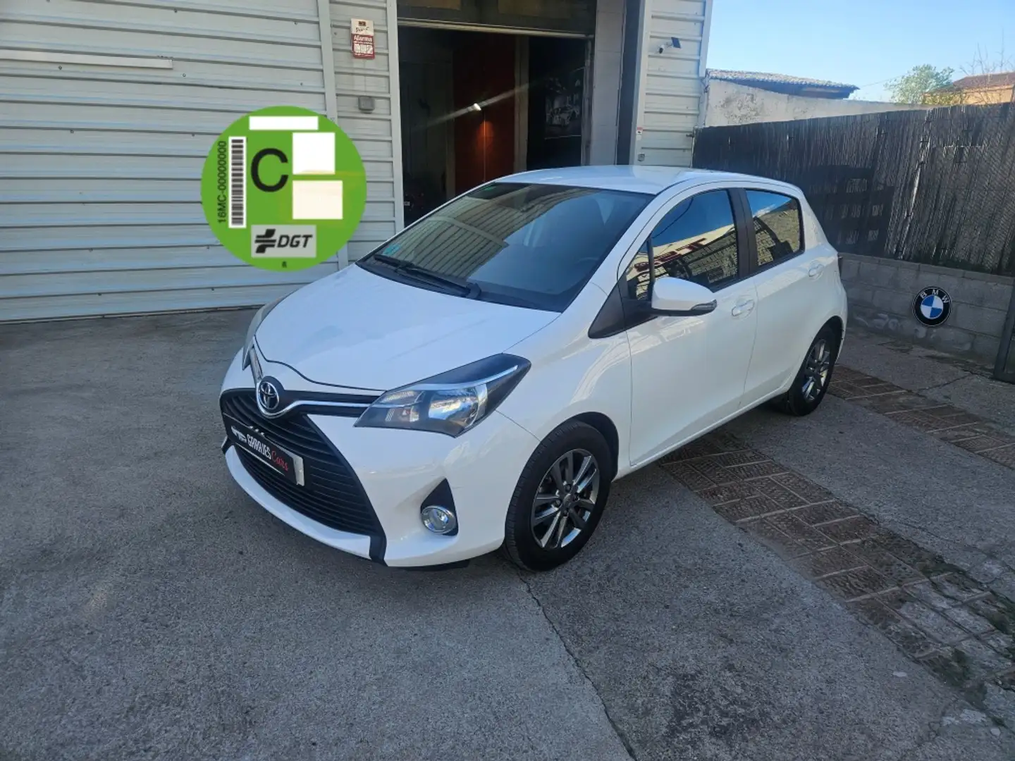 Toyota Yaris 1.0 Live - 1
