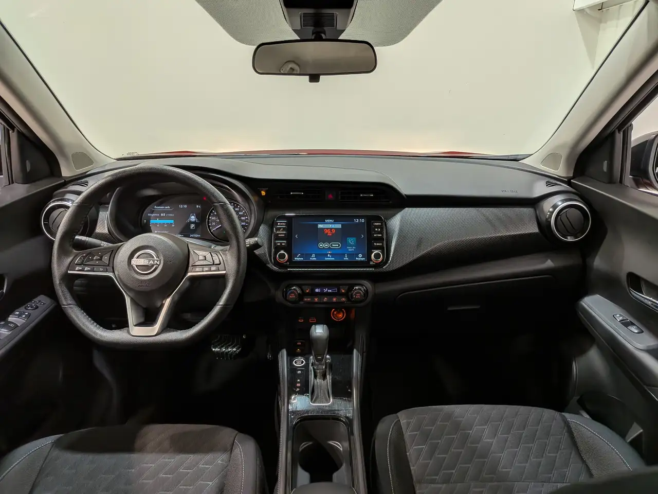 Nissan Kicks снимка Nissan Kicks