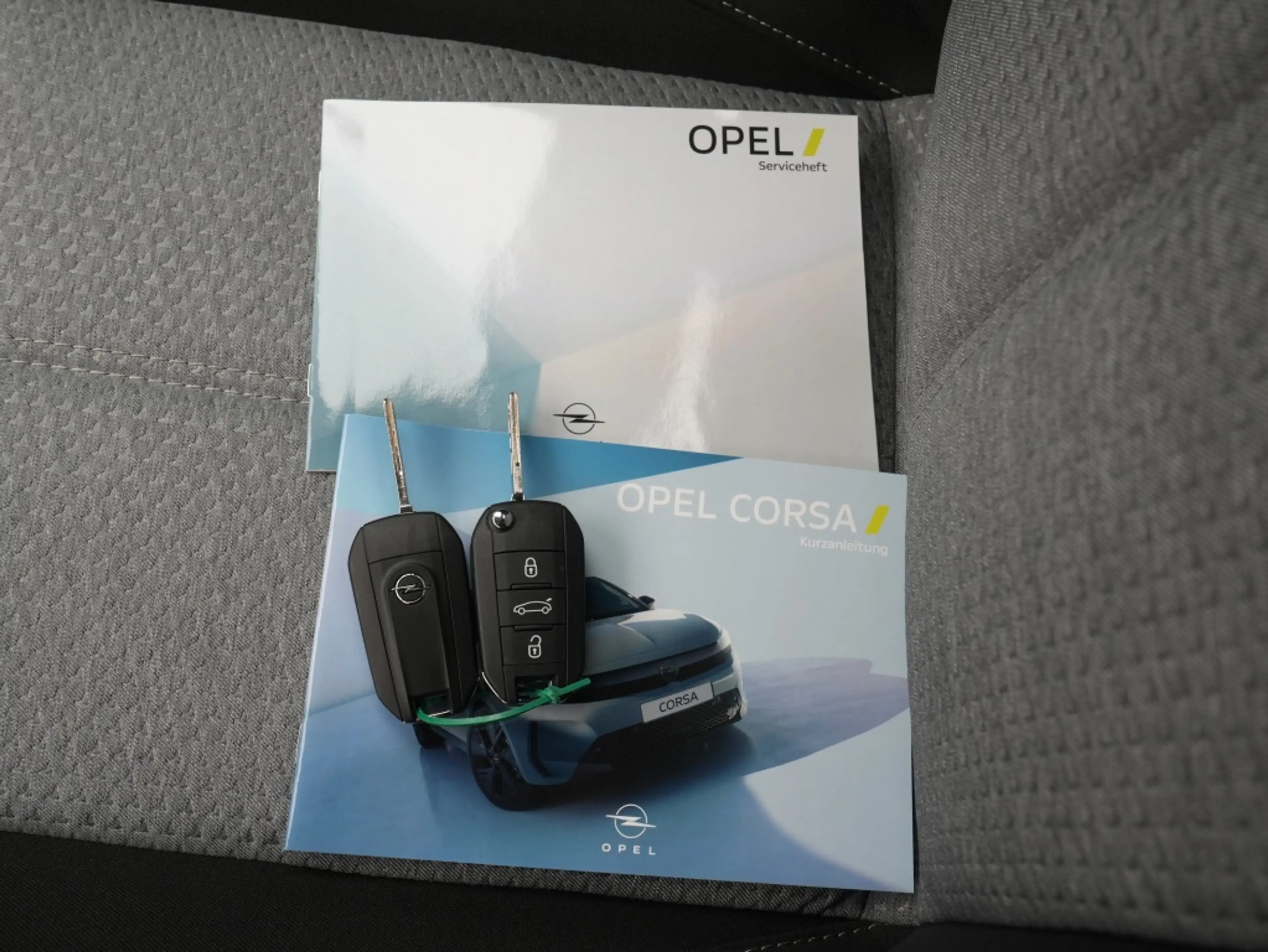 Opel Corsa-e Electric Edition 50 kWh | Led | Private lease 399, — photo 4