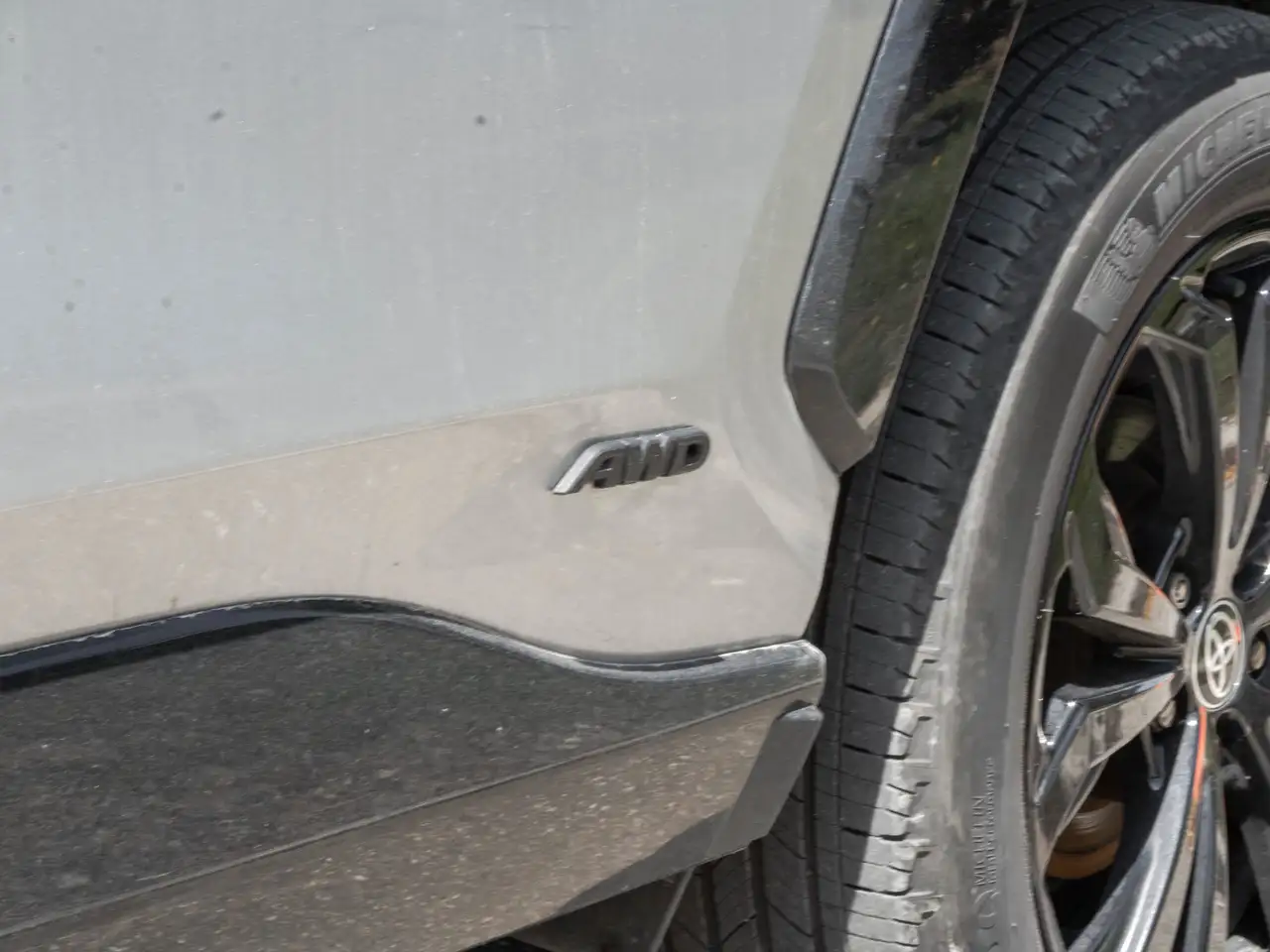 Toyota RAV 4 снимка Toyota RAV 4