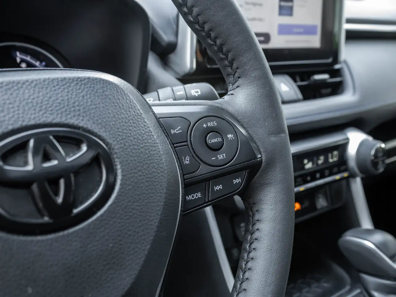 Toyota RAV 4 снимка Toyota RAV 4