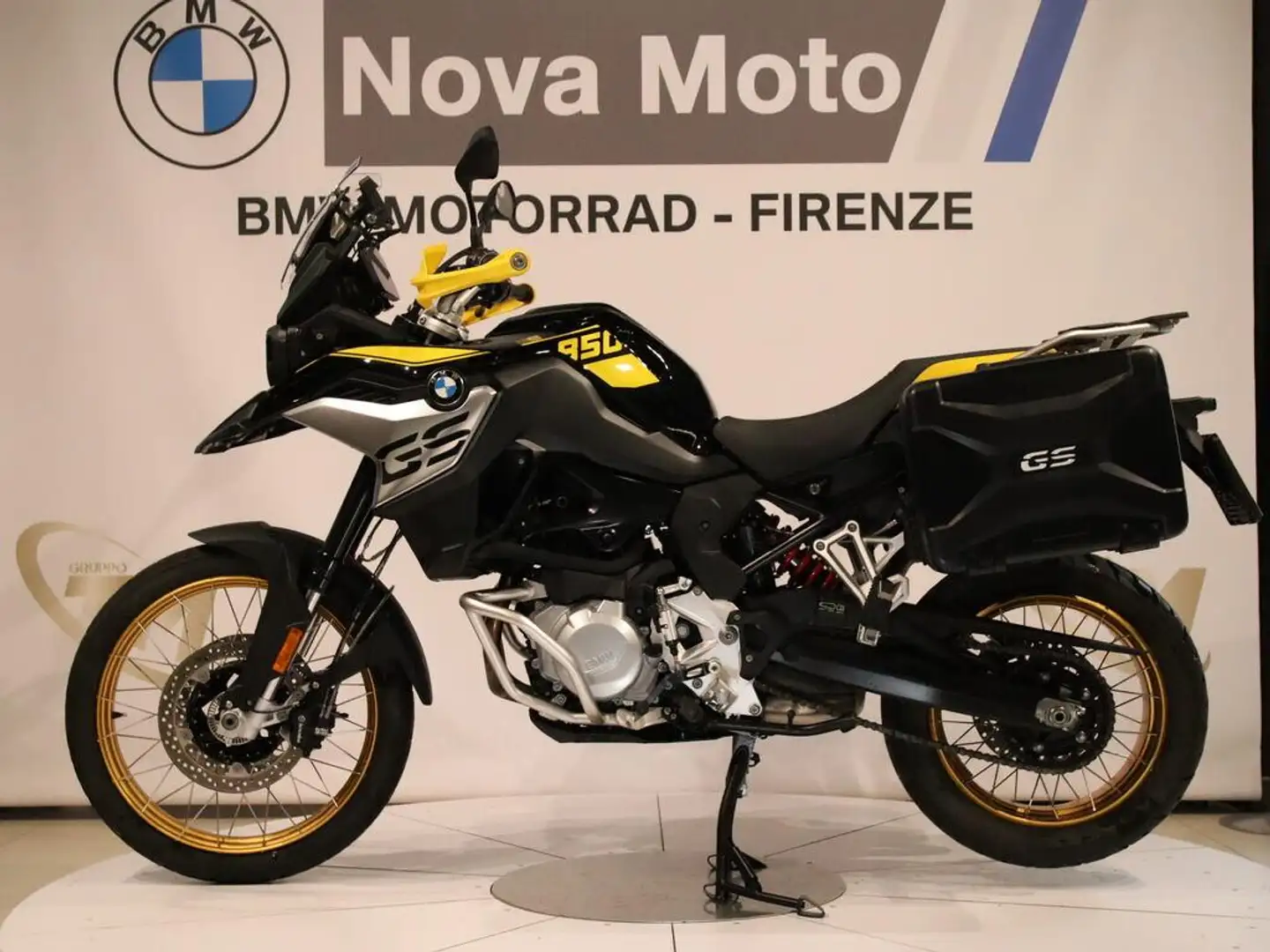 BMW F 850 GS Abs my21 crna - 1