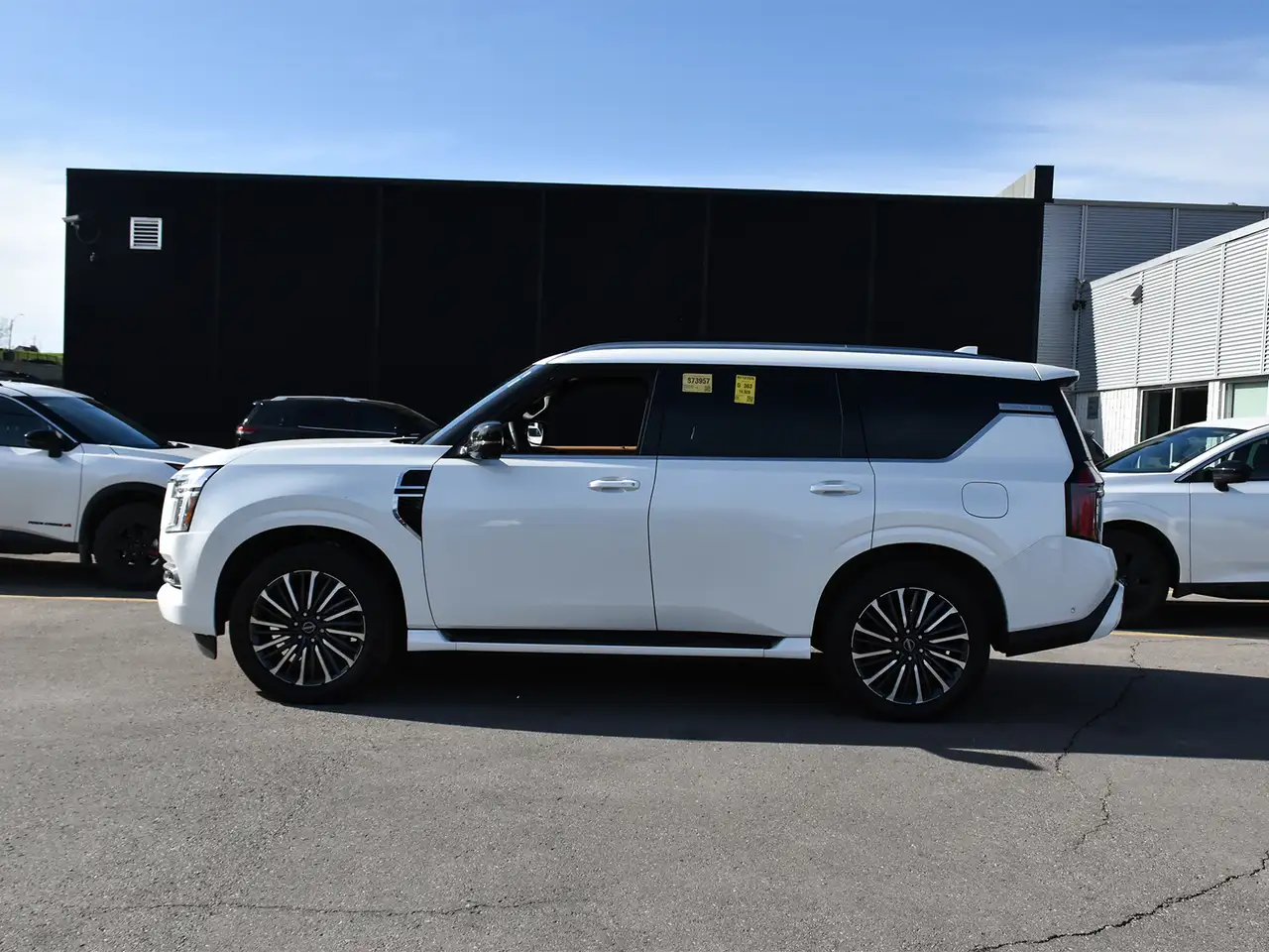 Nissan Armada снимка Nissan Armada