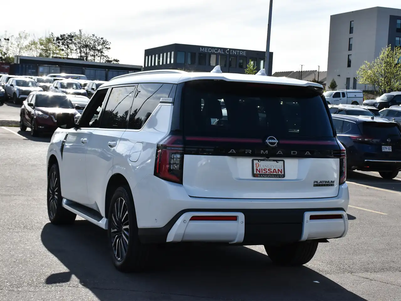 Nissan Armada снимка Nissan Armada