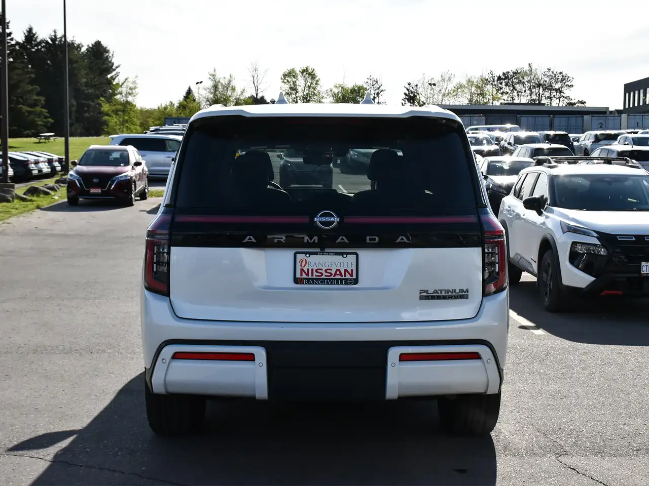Nissan Armada снимка Nissan Armada