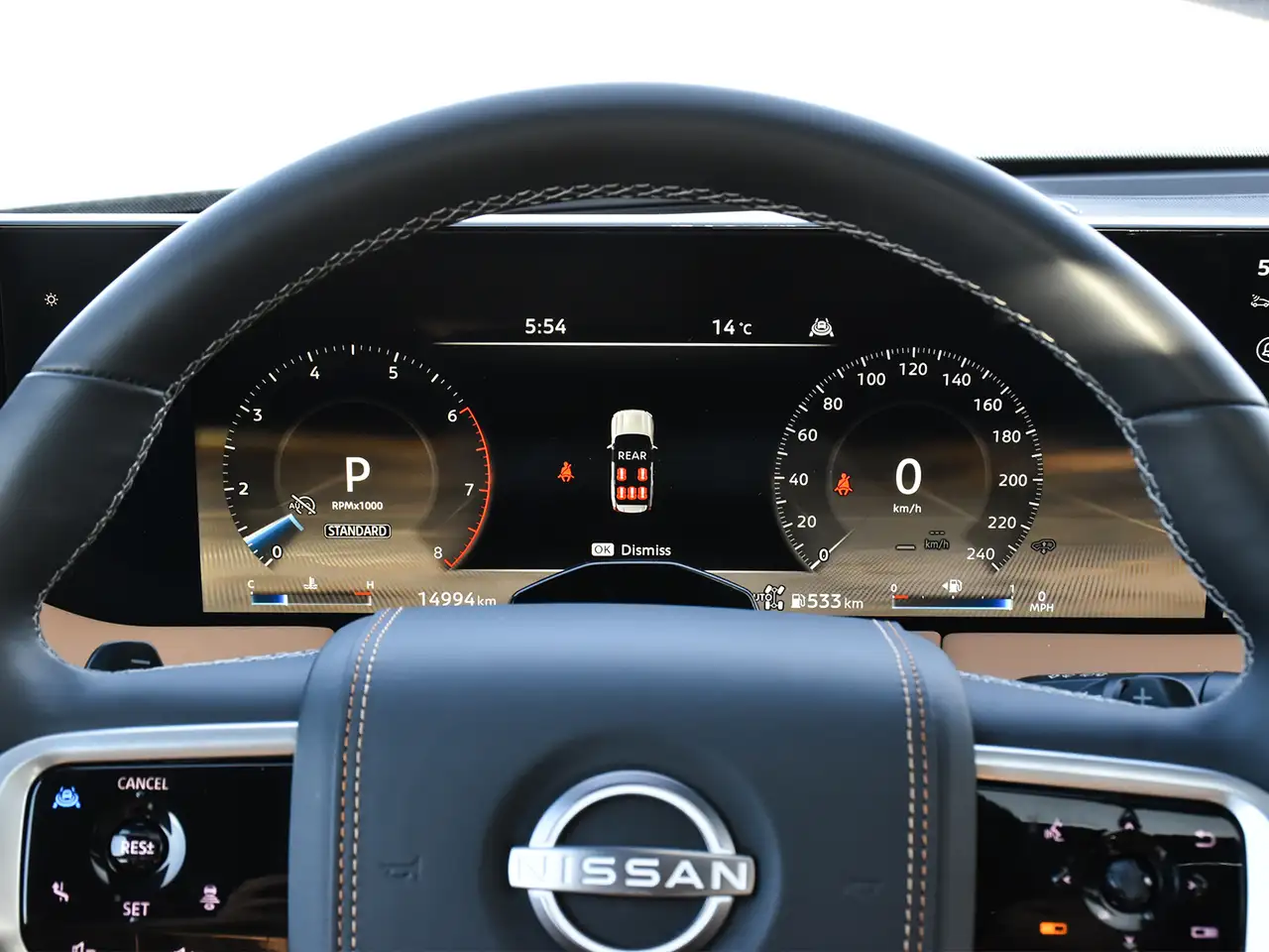 Nissan Armada снимка Nissan Armada