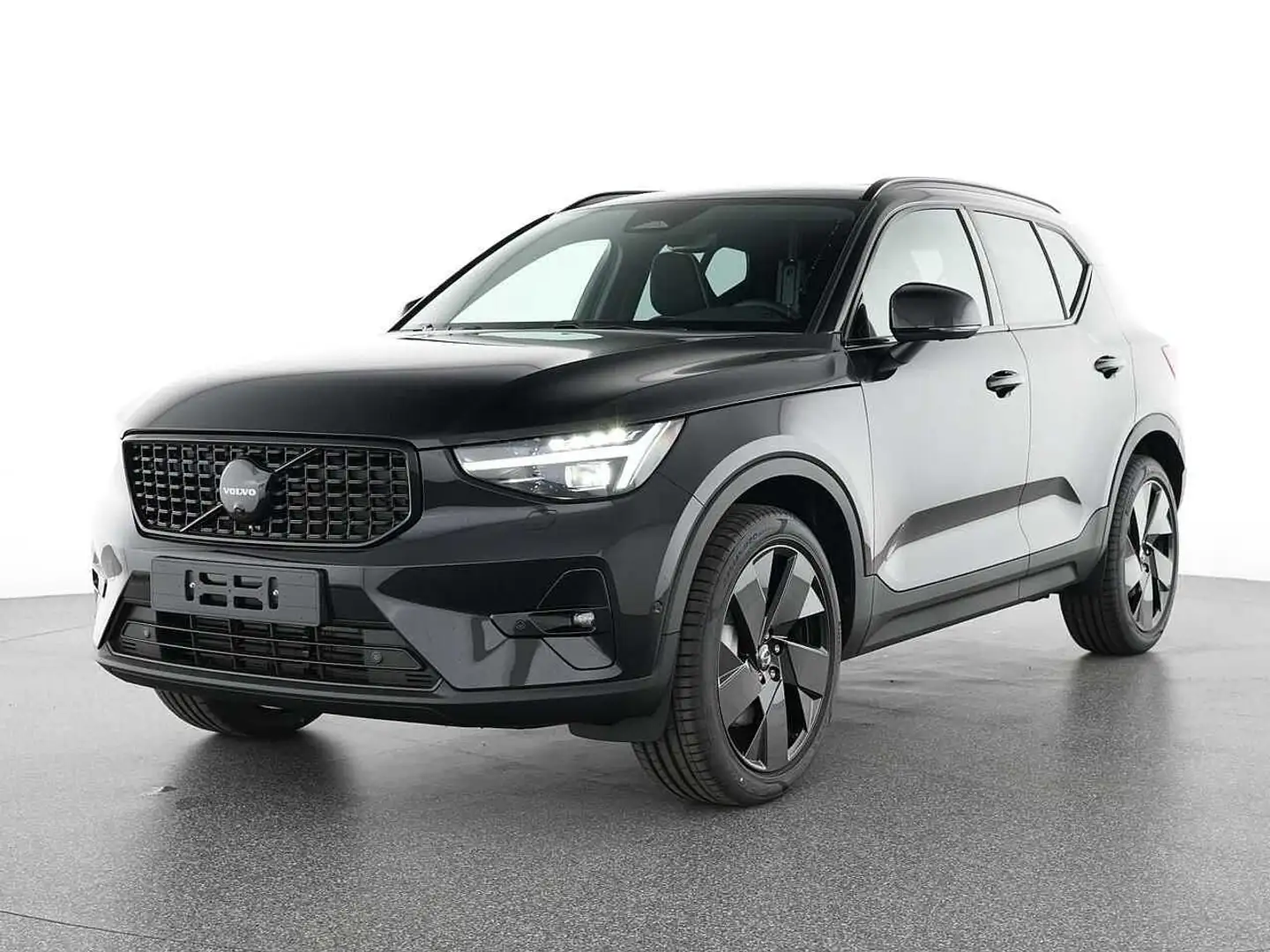 Volvo XC40 B4 B DKG Plus Black Edition Schwarz - 1